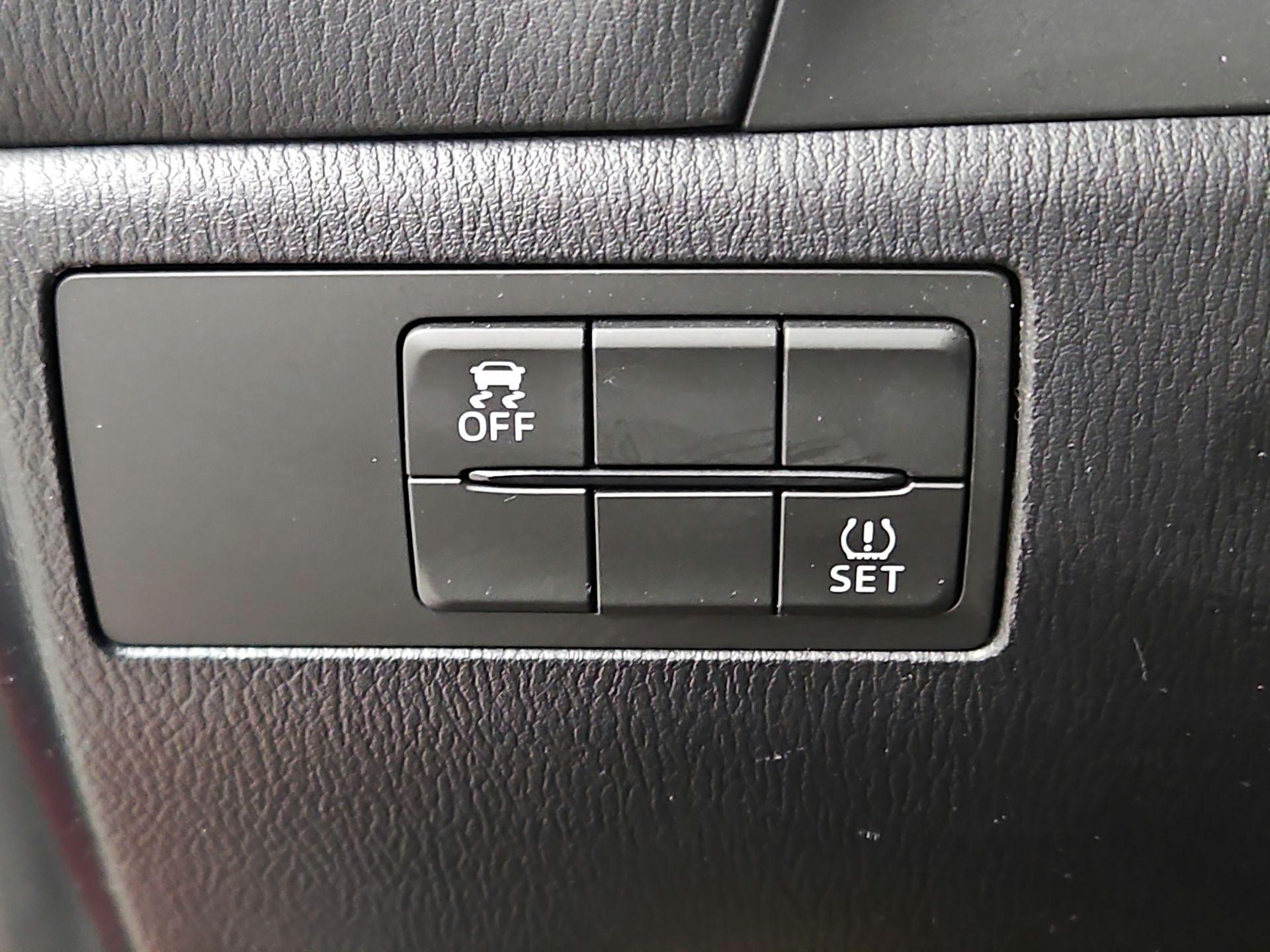 Thumbnail: 2018 Mazda Mazda3 - 13