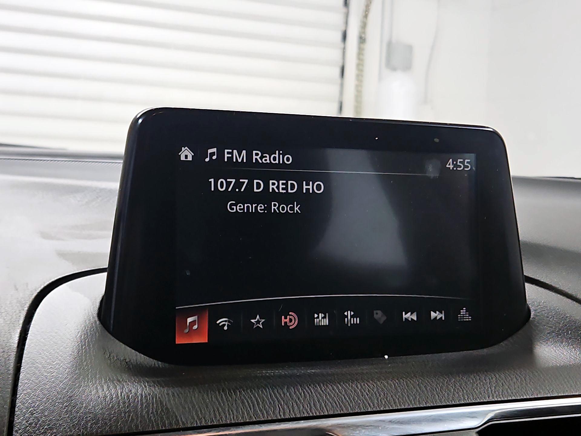 Thumbnail: 2018 Mazda Mazda3 - 15