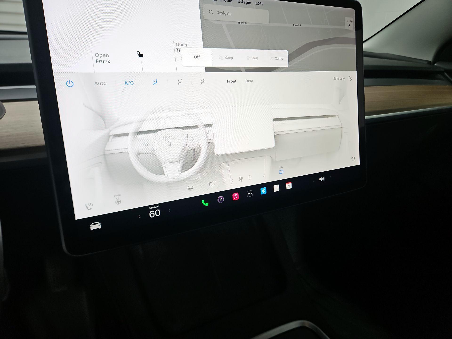Thumbnail: 2022 Tesla Model 3 - 16