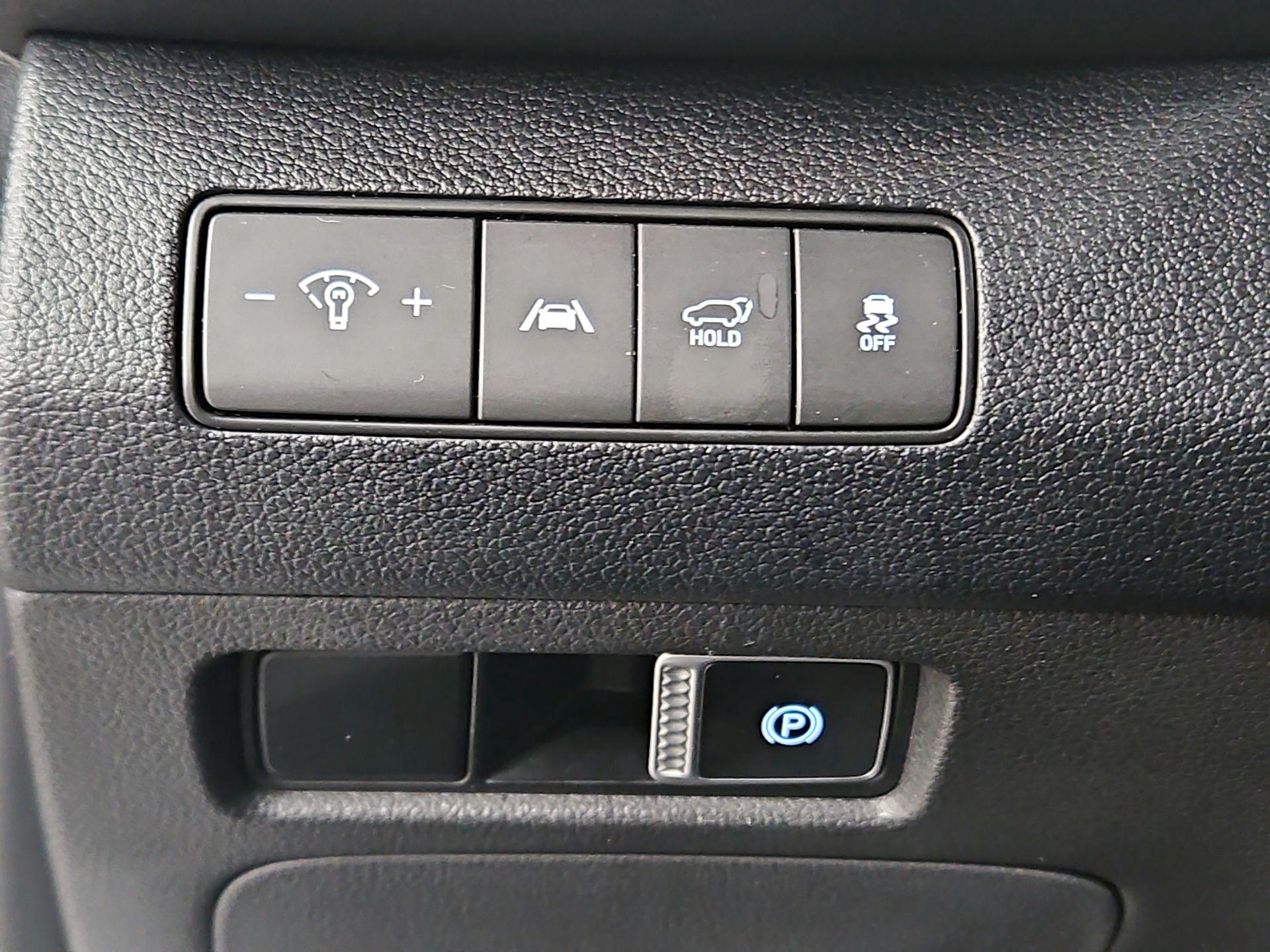 Thumbnail: 2022 Hyundai Santa Fe - 13