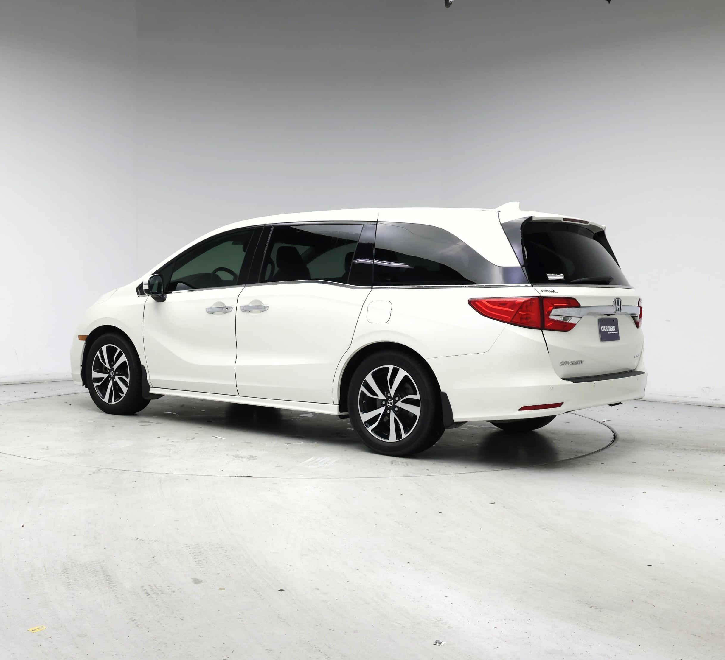 Thumbnail: 2018 Honda Odyssey - 2