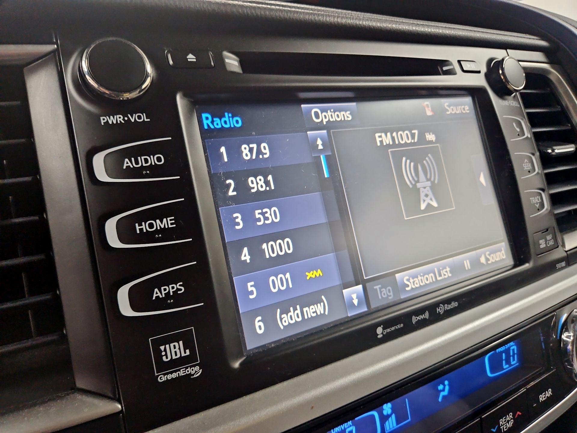 Thumbnail: 2018 Toyota Highlander - 15