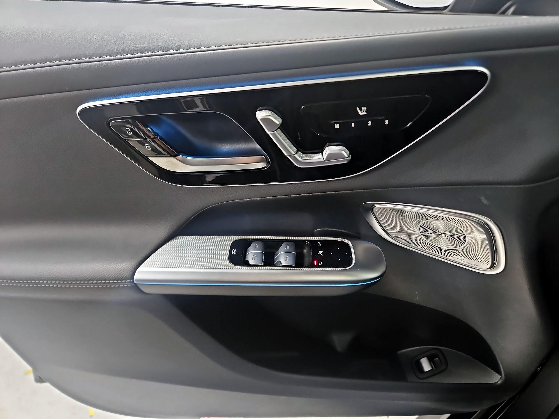 Thumbnail: 2023 Mercedes-Benz GLC - 12