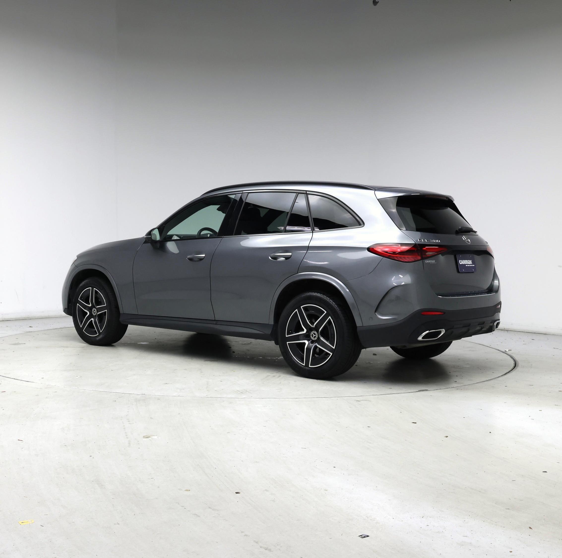 Thumbnail: 2023 Mercedes-Benz GLC - 2