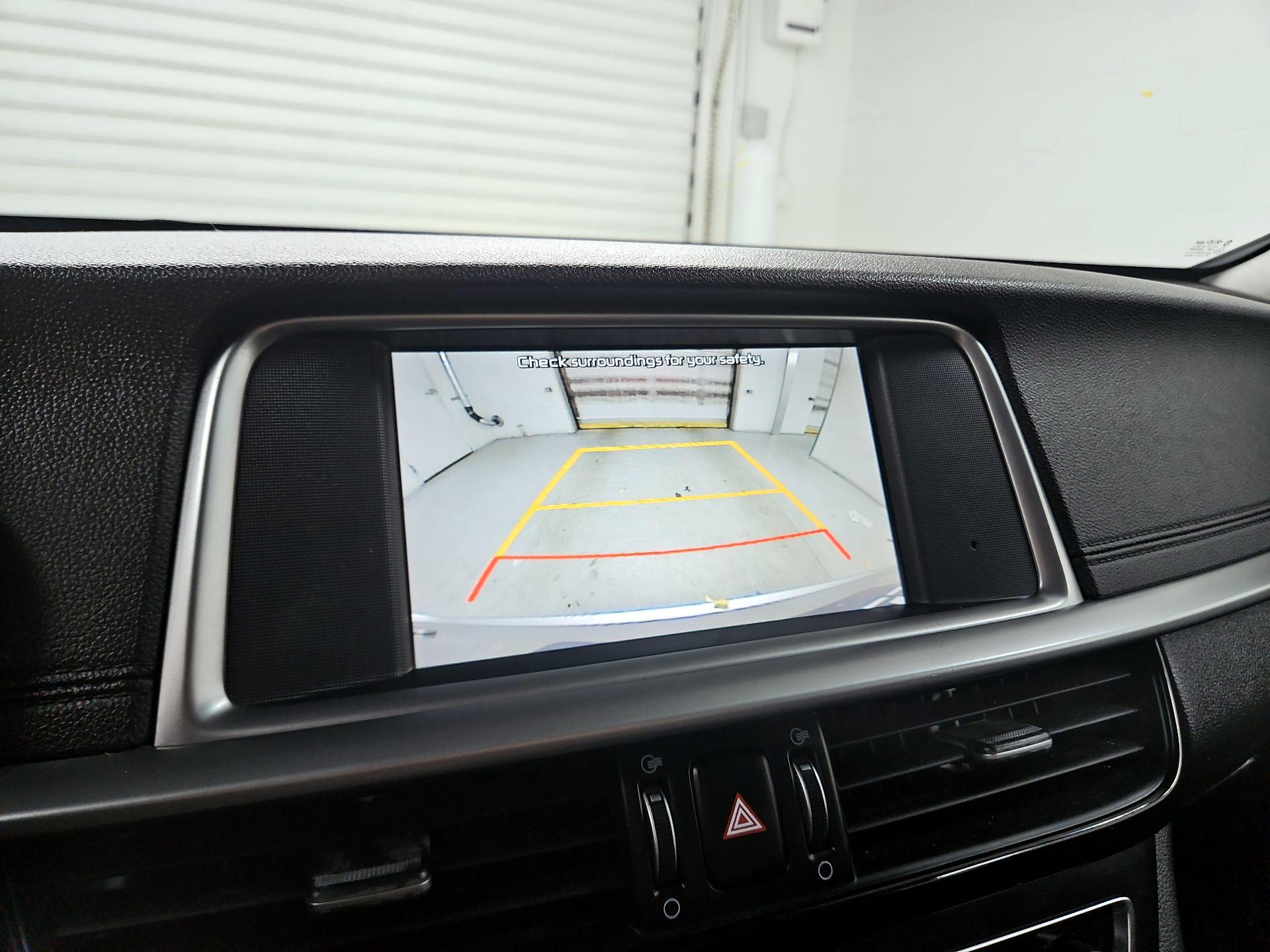 Thumbnail: 2019 Kia Optima - 14