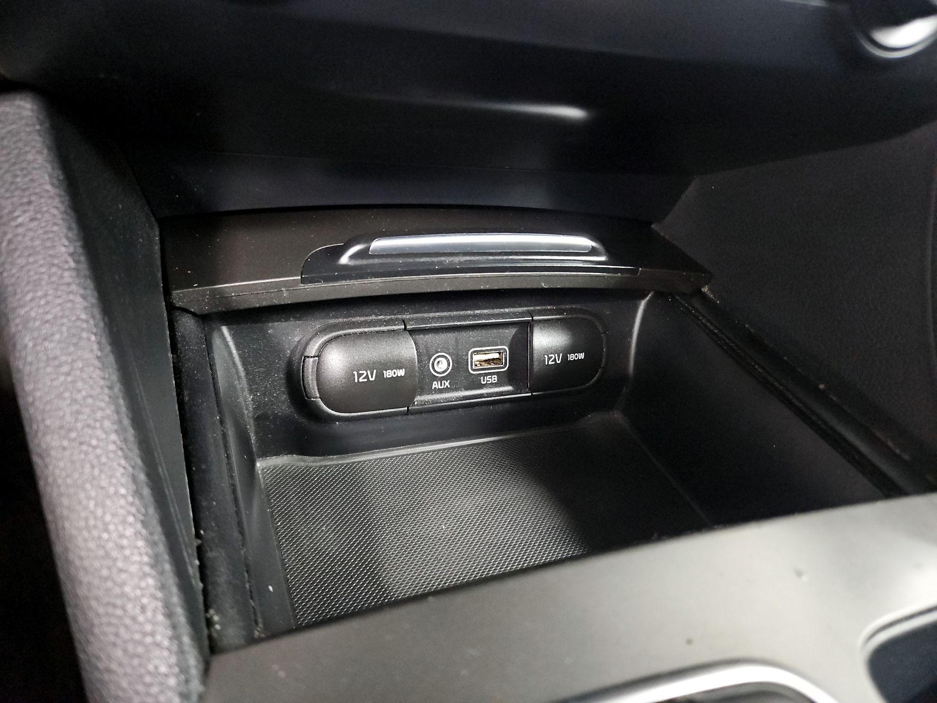 Thumbnail: 2019 Kia Optima - 18