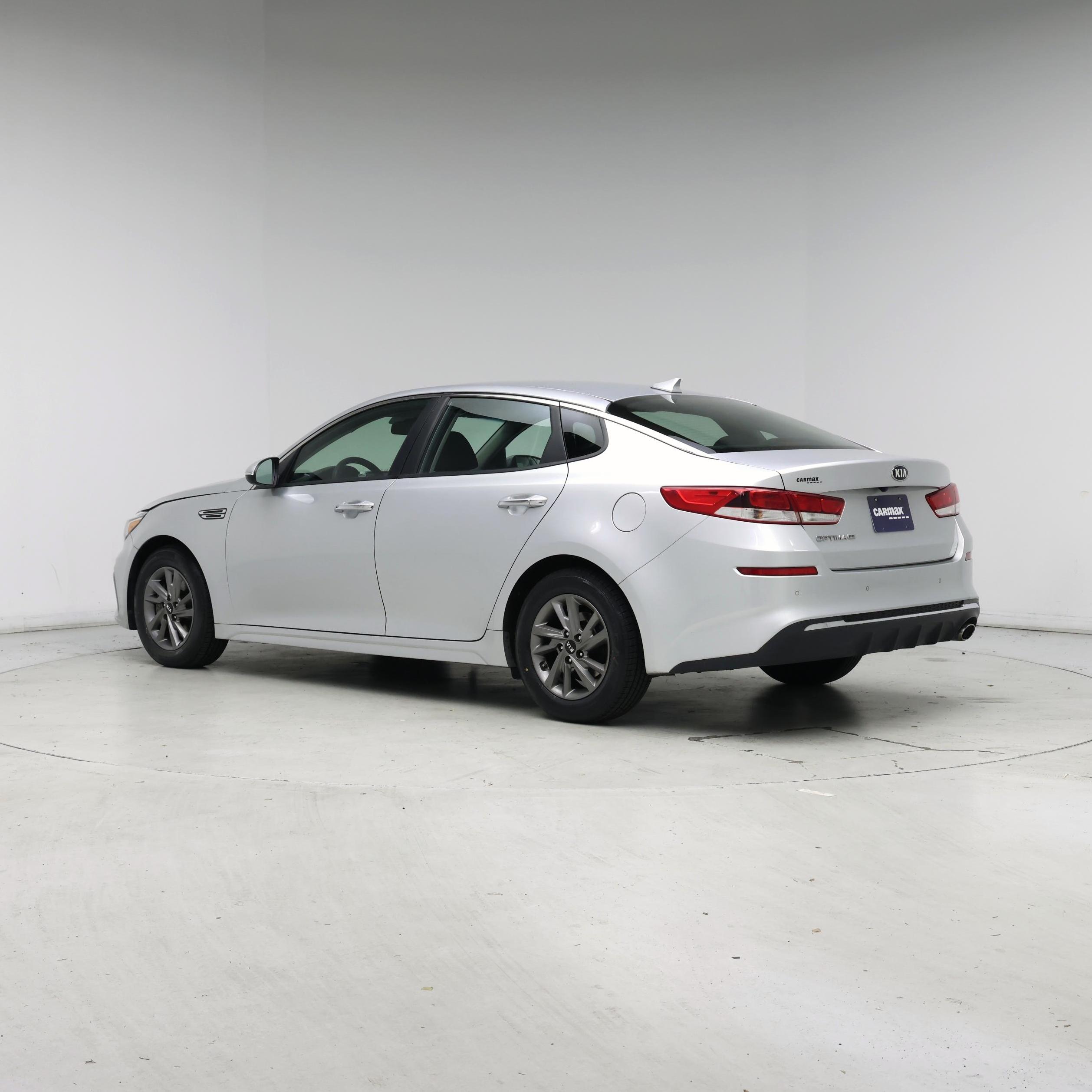 Thumbnail: 2019 Kia Optima - 2