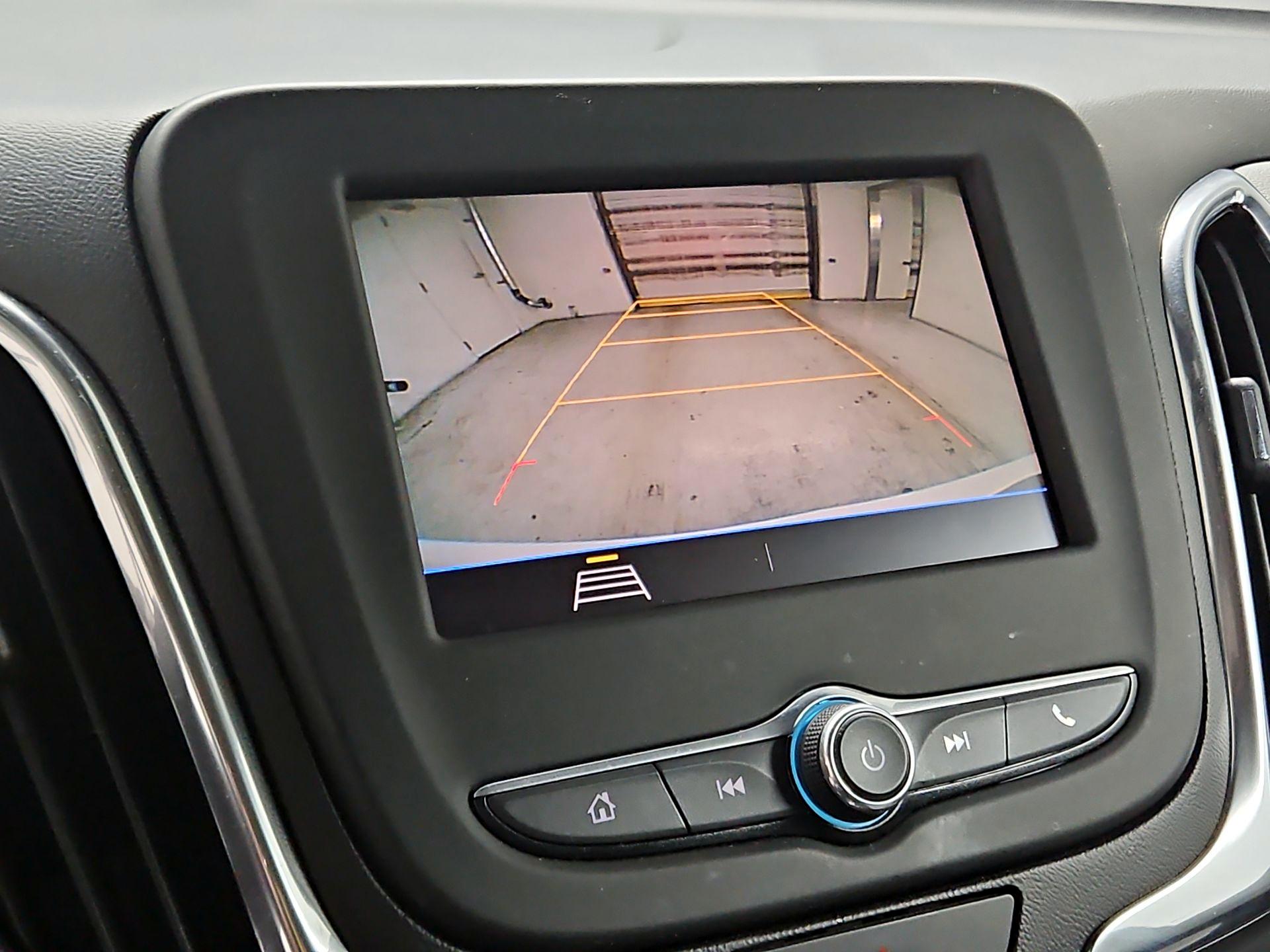 Thumbnail: 2020 Chevrolet Equinox - 14