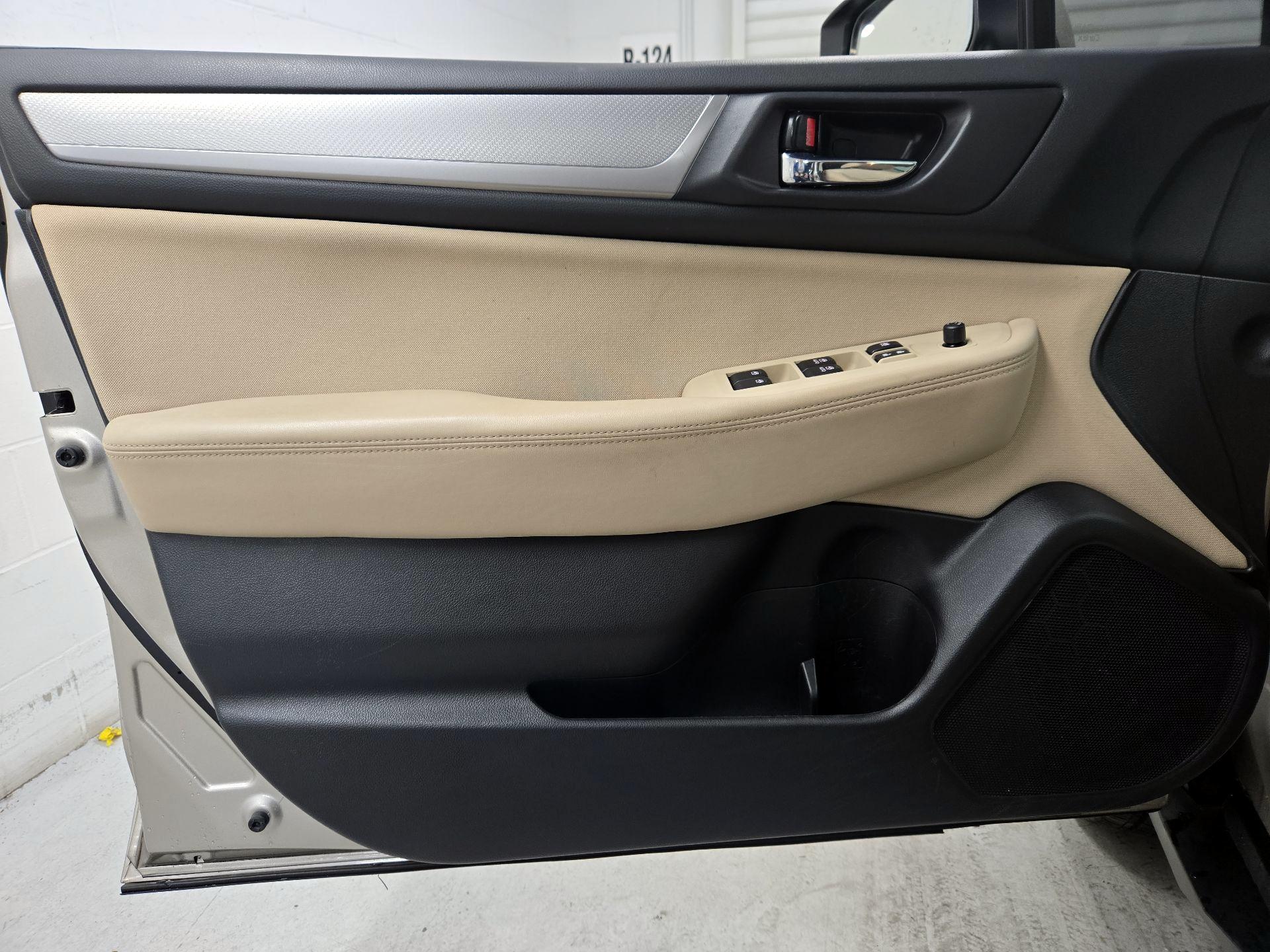 Thumbnail: 2017 Subaru Outback - 12