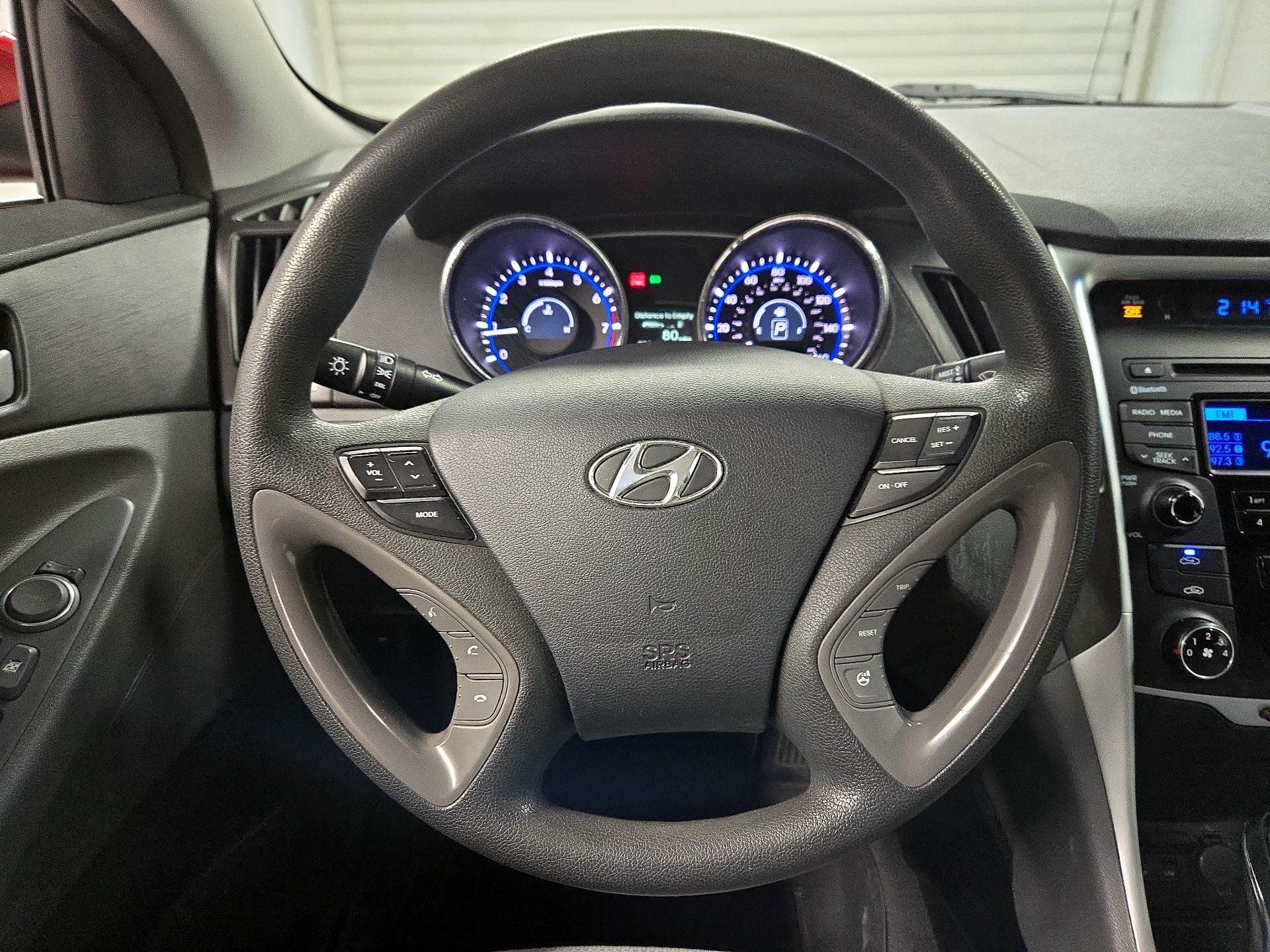 Thumbnail: 2014 Hyundai Sonata - 10