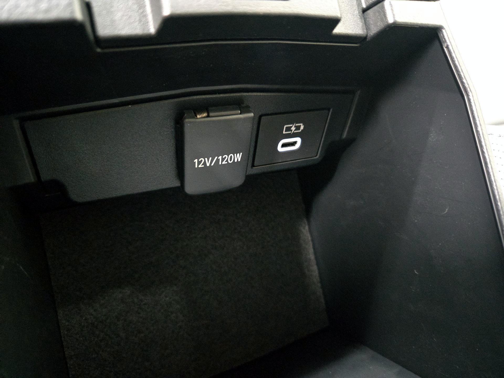 Thumbnail: 2024 Toyota Corolla - 18