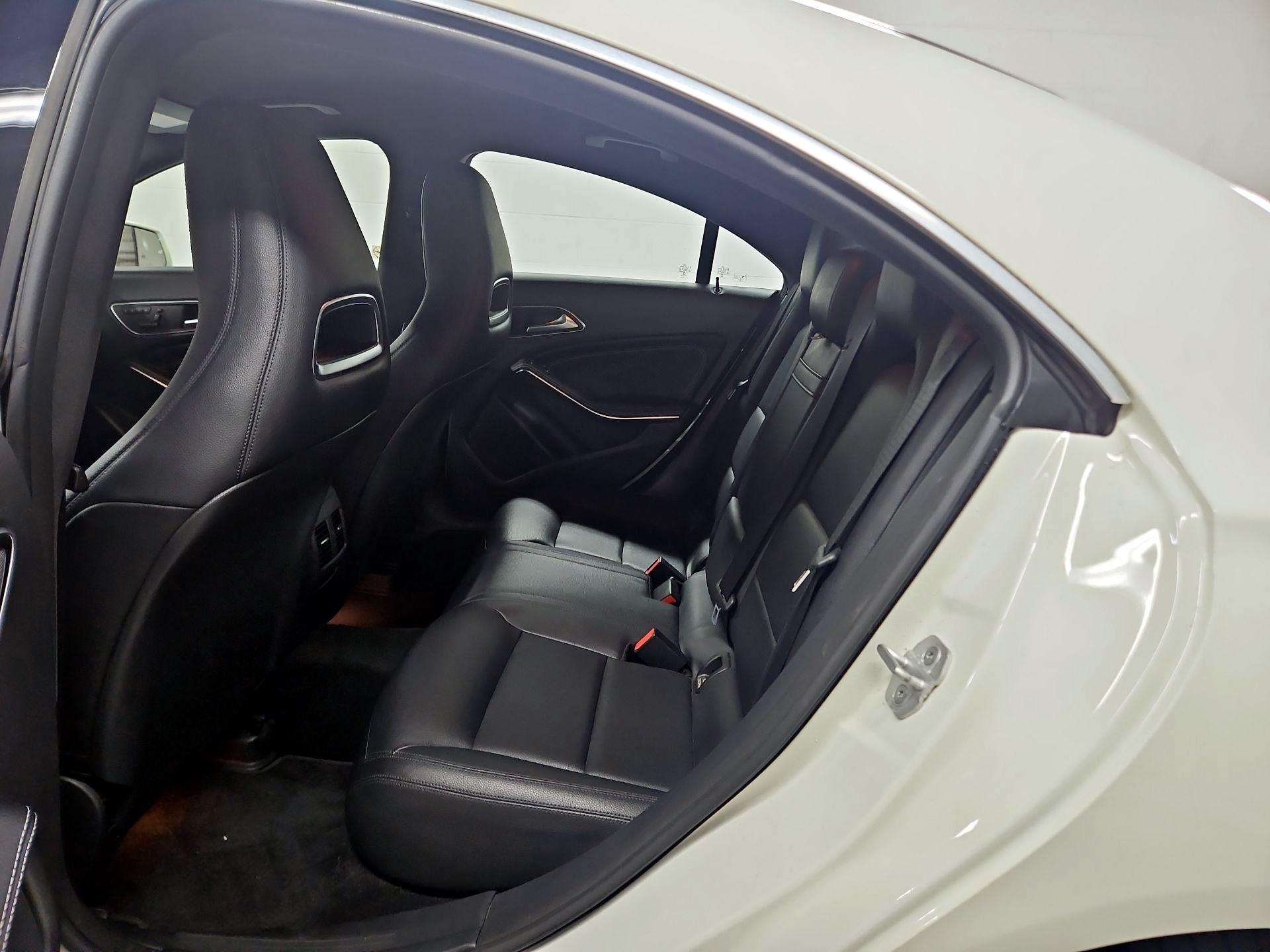 Thumbnail: 2015 Mercedes-Benz CLA - 20