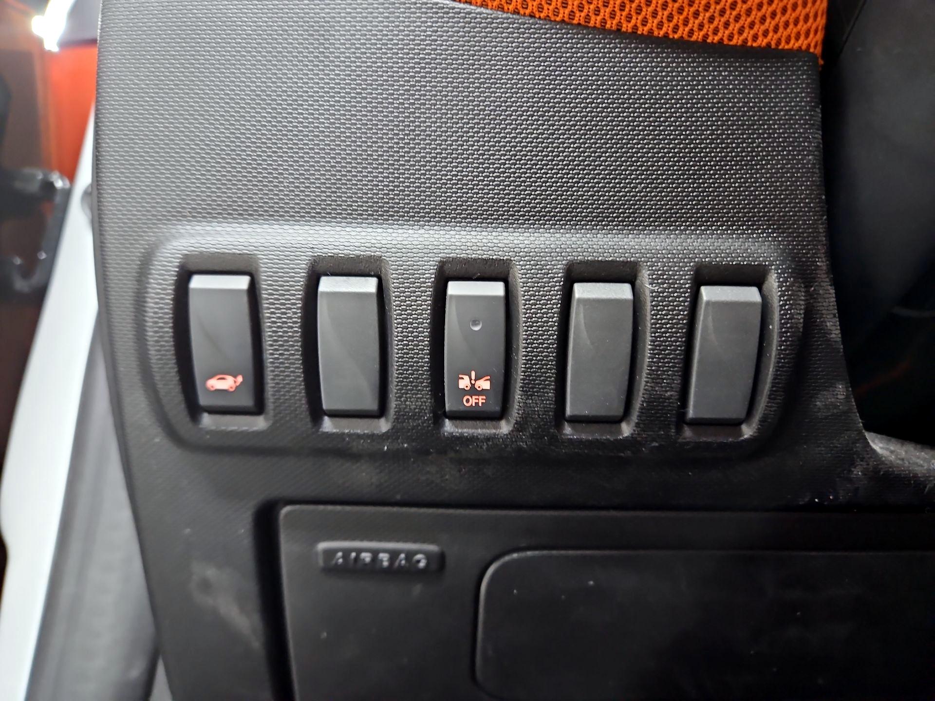 Thumbnail: 2016 smart fortwo - 13