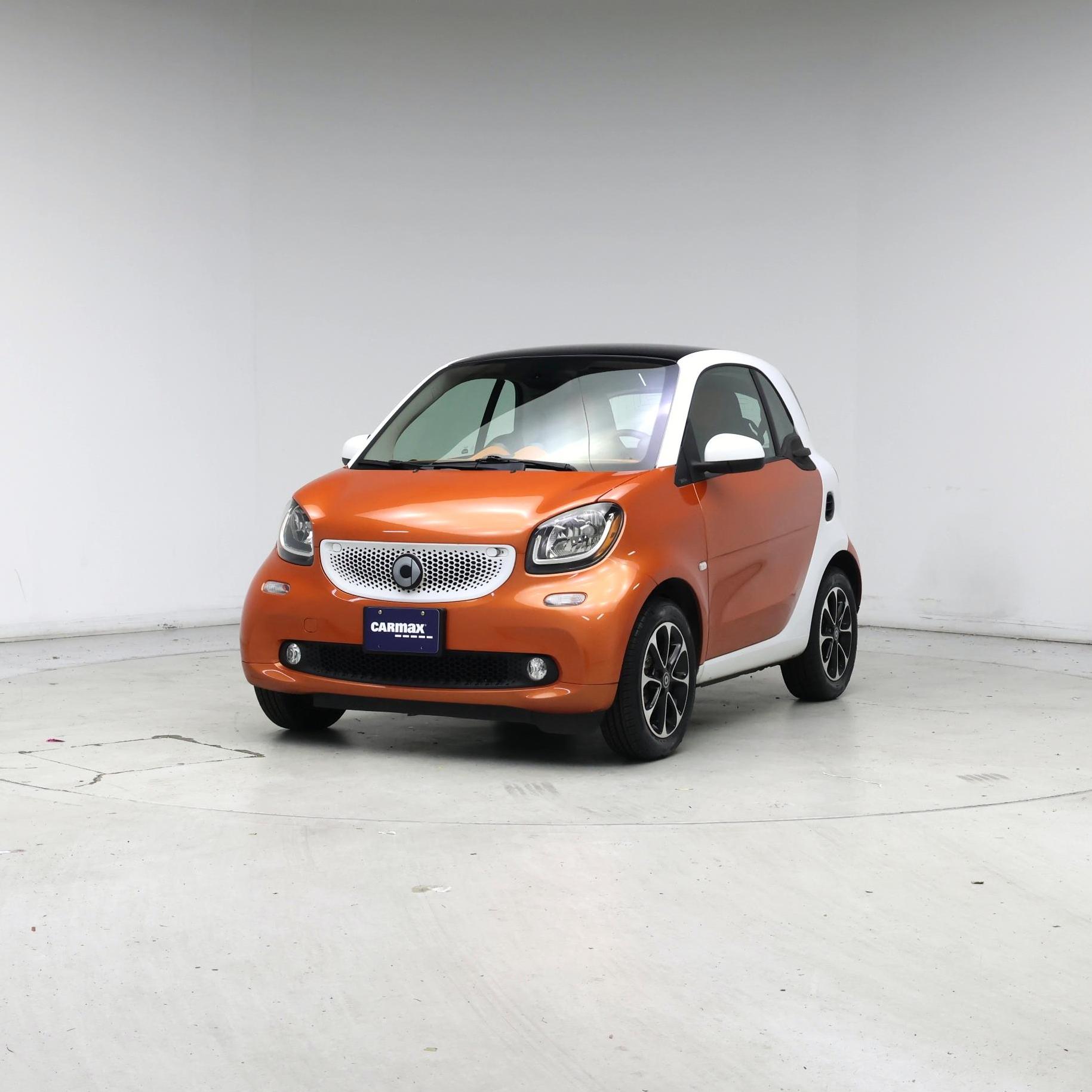 Thumbnail: 2016 smart fortwo - 4