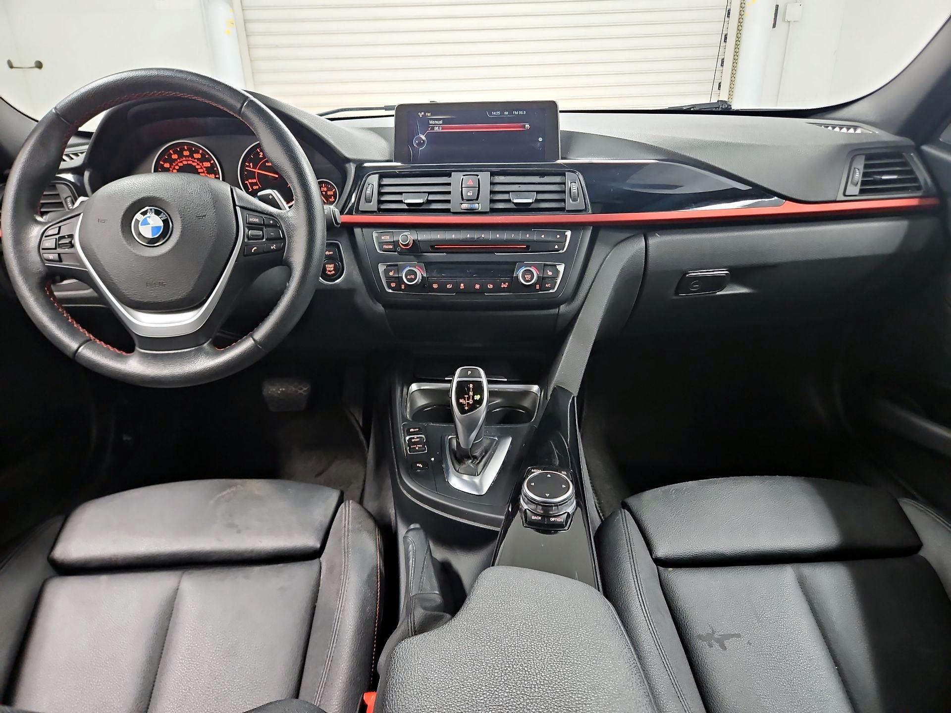 Thumbnail: 2015 BMW 3 Series - 9