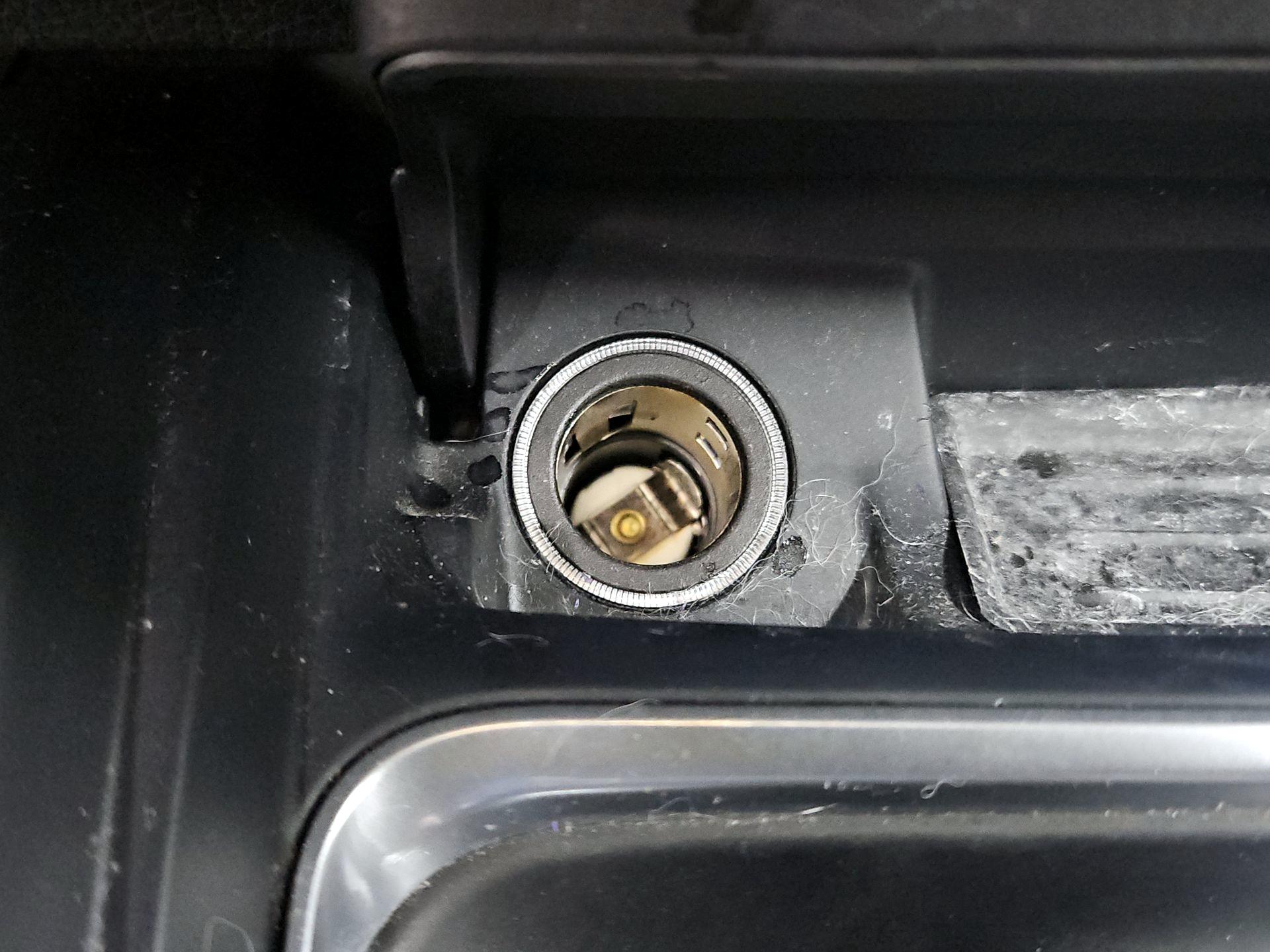 Thumbnail: 2015 BMW 3 Series - 18