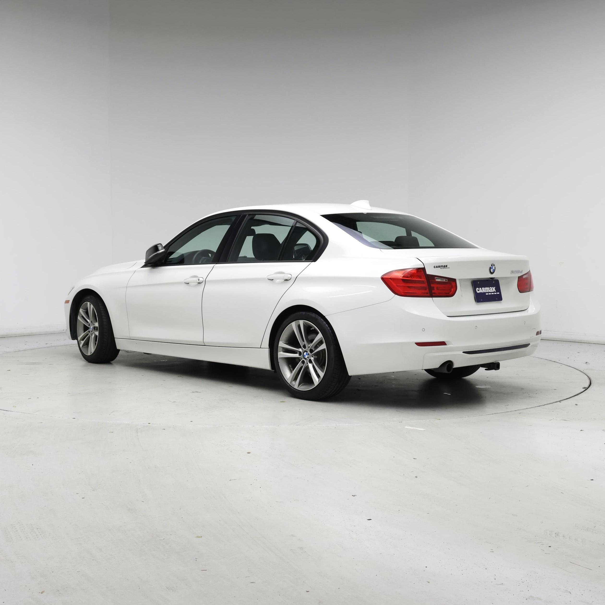 Thumbnail: 2015 BMW 3 Series - 2