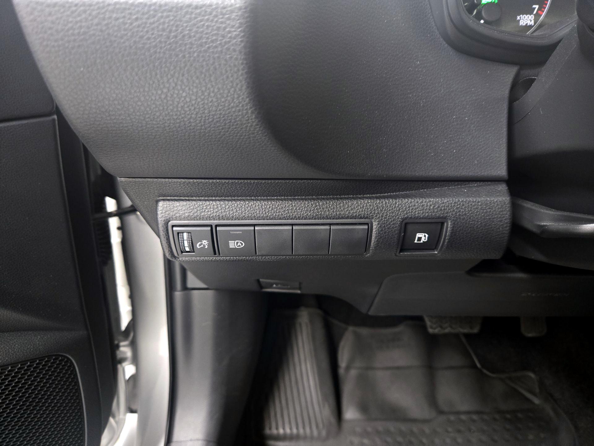 Thumbnail: 2024 Toyota Corolla - 13