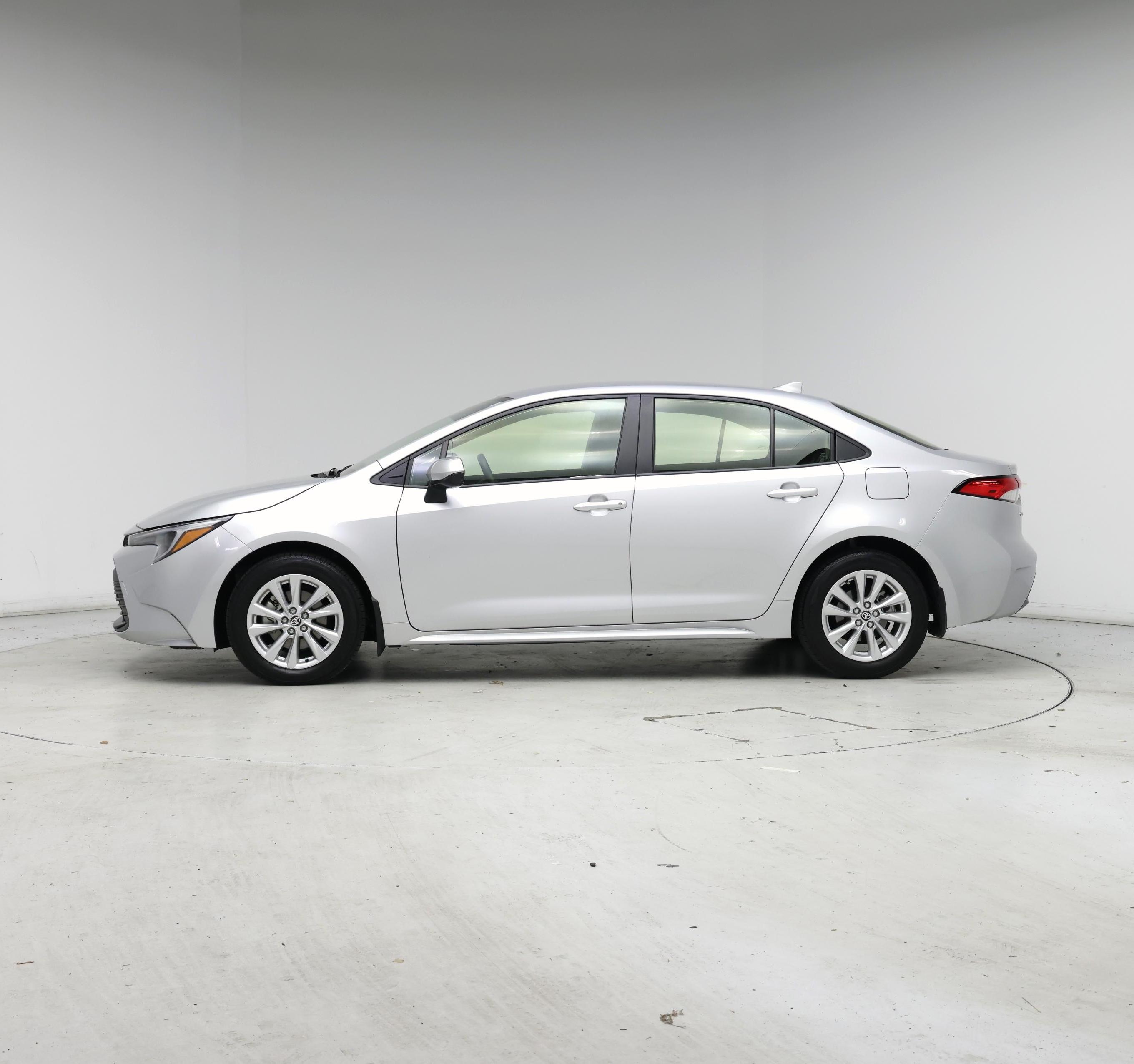 Thumbnail: 2024 Toyota Corolla - 3