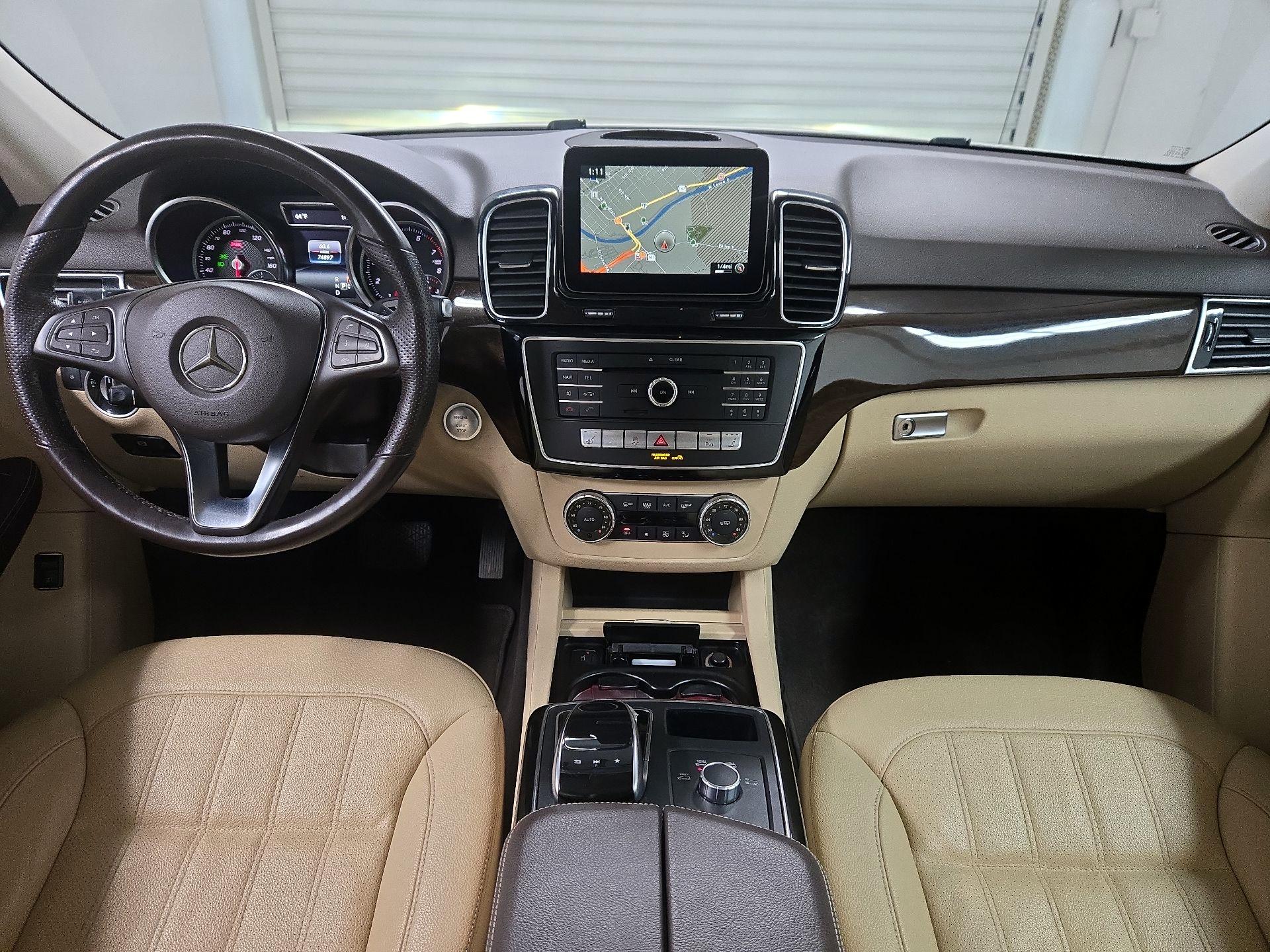 Thumbnail: 2017 Mercedes-Benz GLE - 9