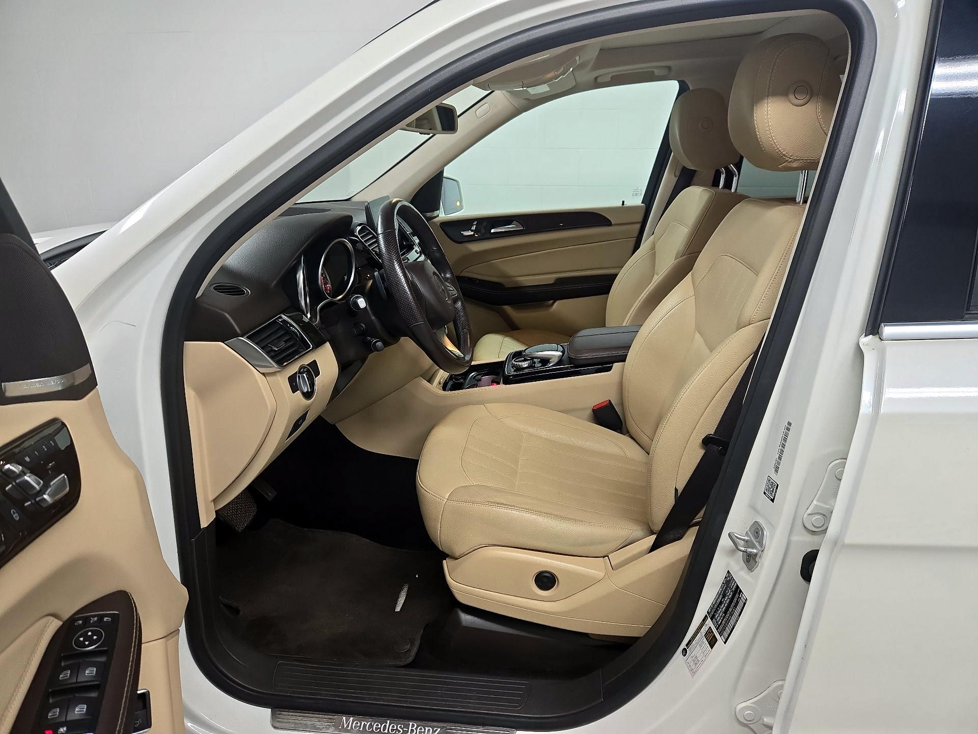 Thumbnail: 2017 Mercedes-Benz GLE - 11