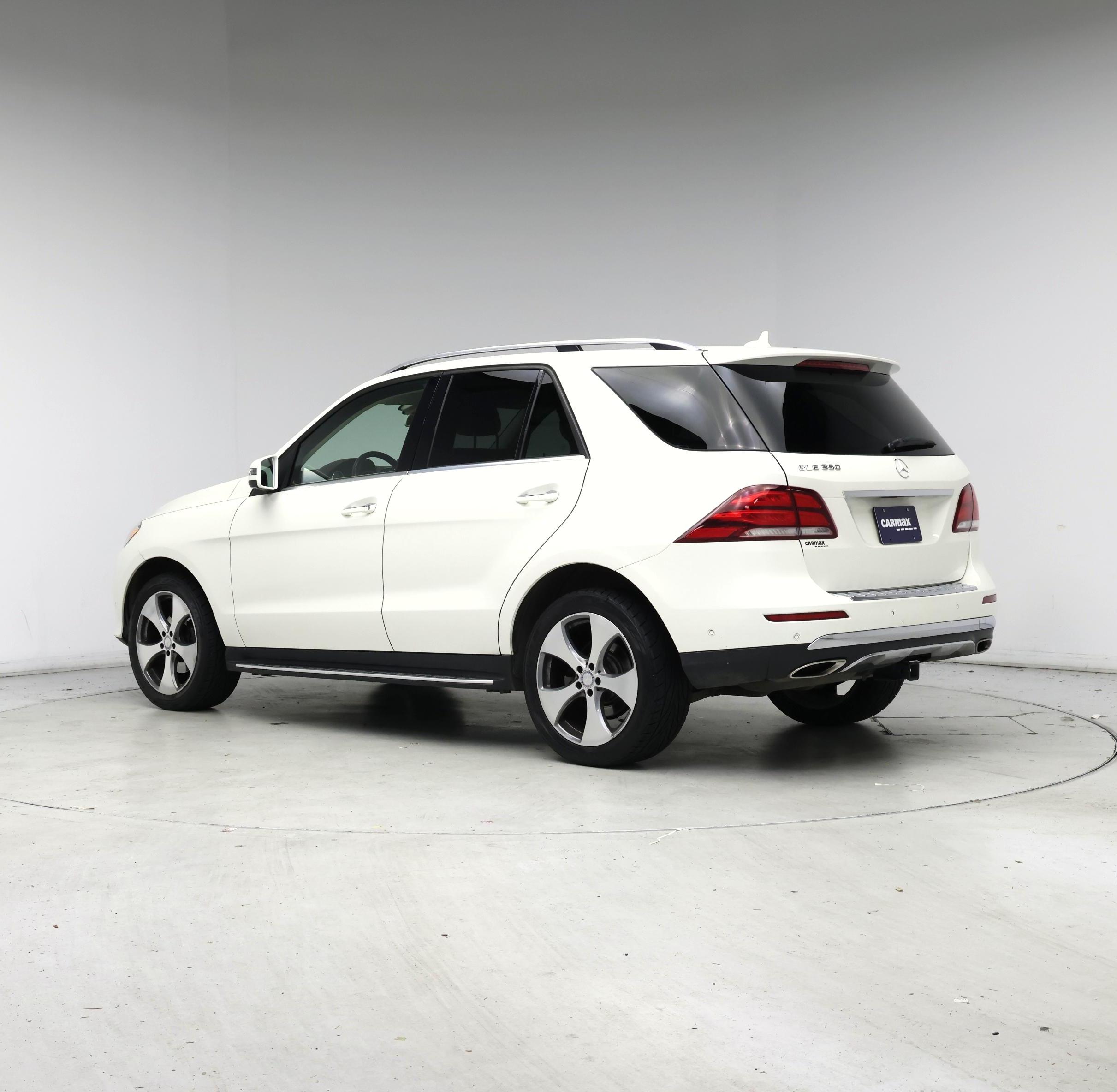 Thumbnail: 2017 Mercedes-Benz GLE - 2