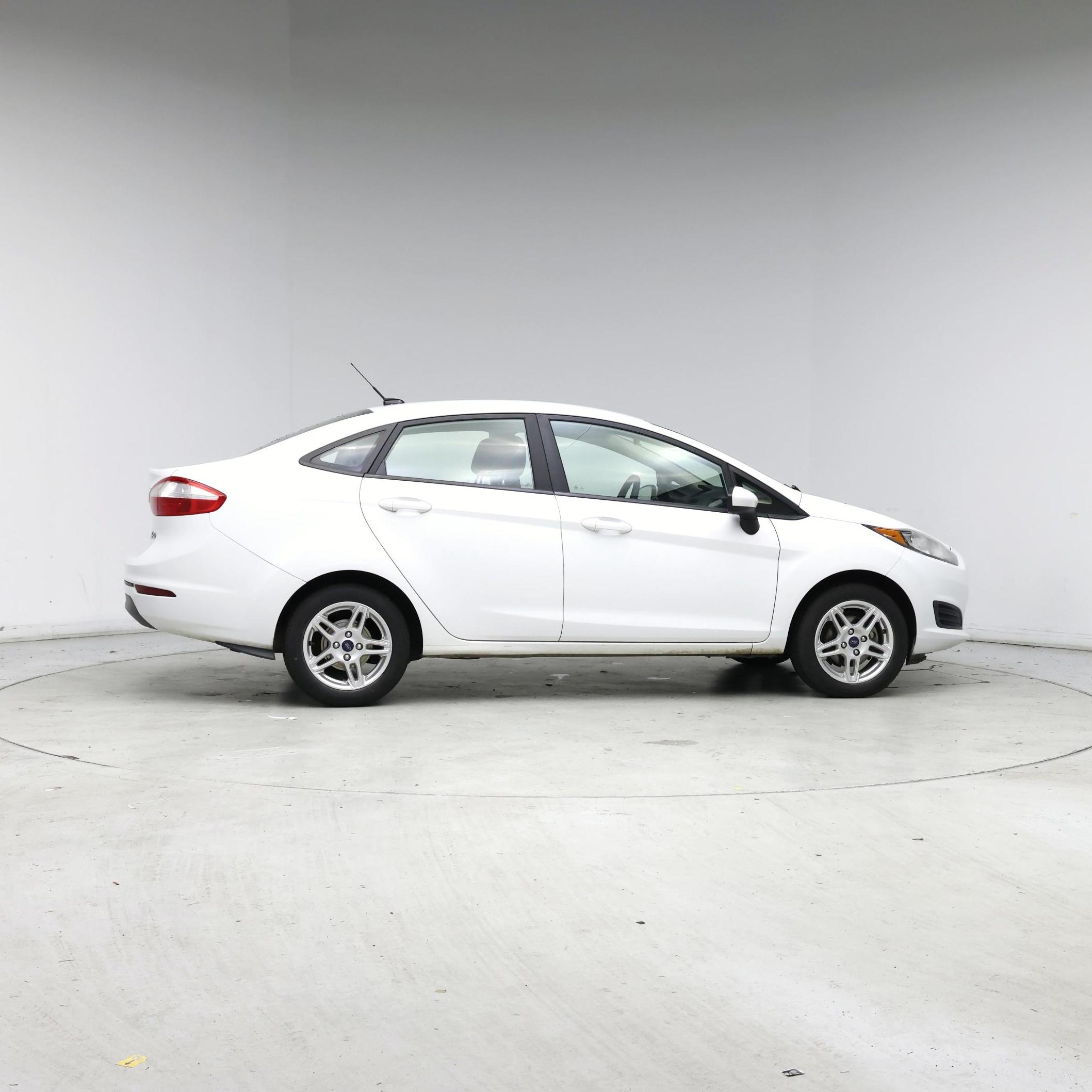 Thumbnail: 2017 Ford Fiesta - 7