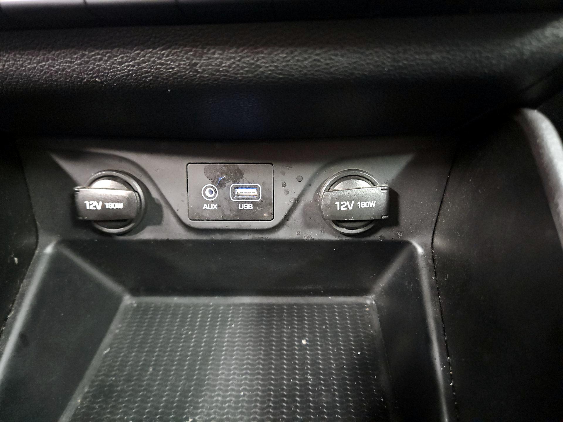 Thumbnail: 2019 Hyundai Tucson - 18