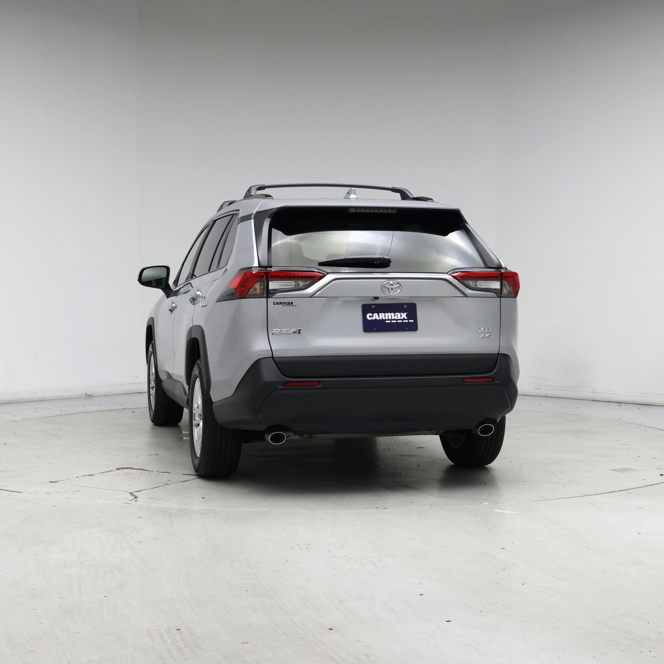 Thumbnail: 2021 Toyota RAV4 - 6
