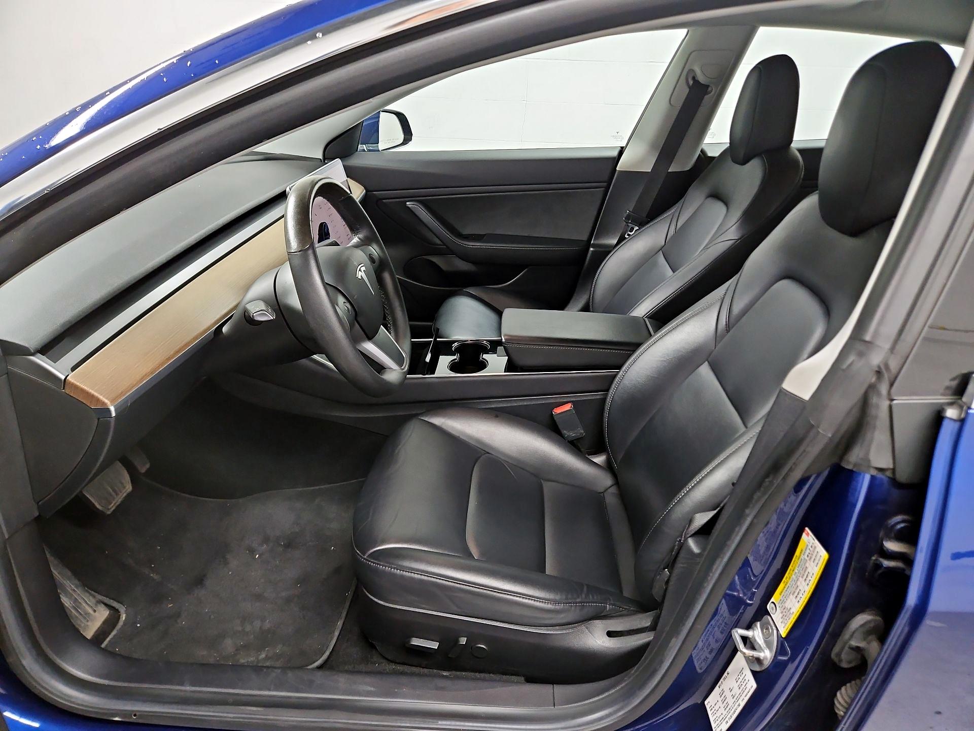 Thumbnail: 2019 Tesla Model 3 - 11