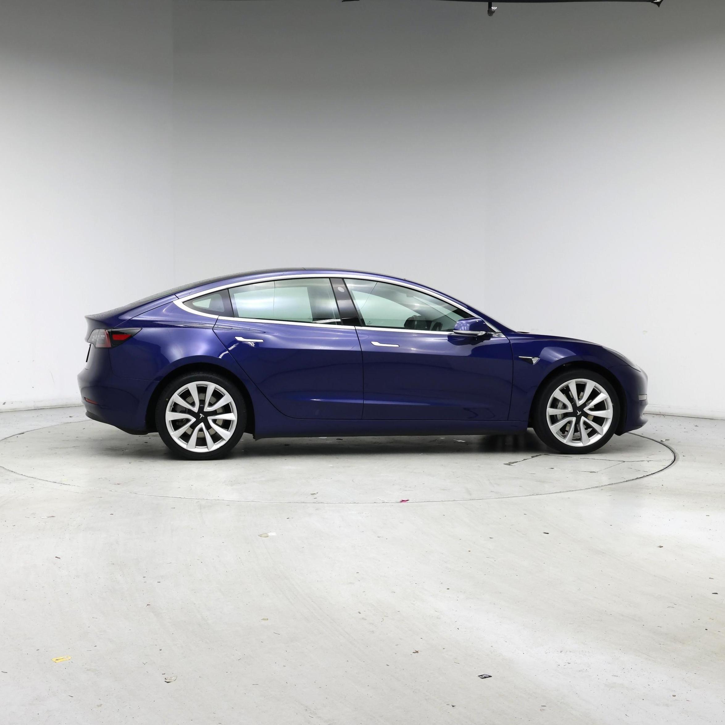 Thumbnail: 2019 Tesla Model 3 - 7