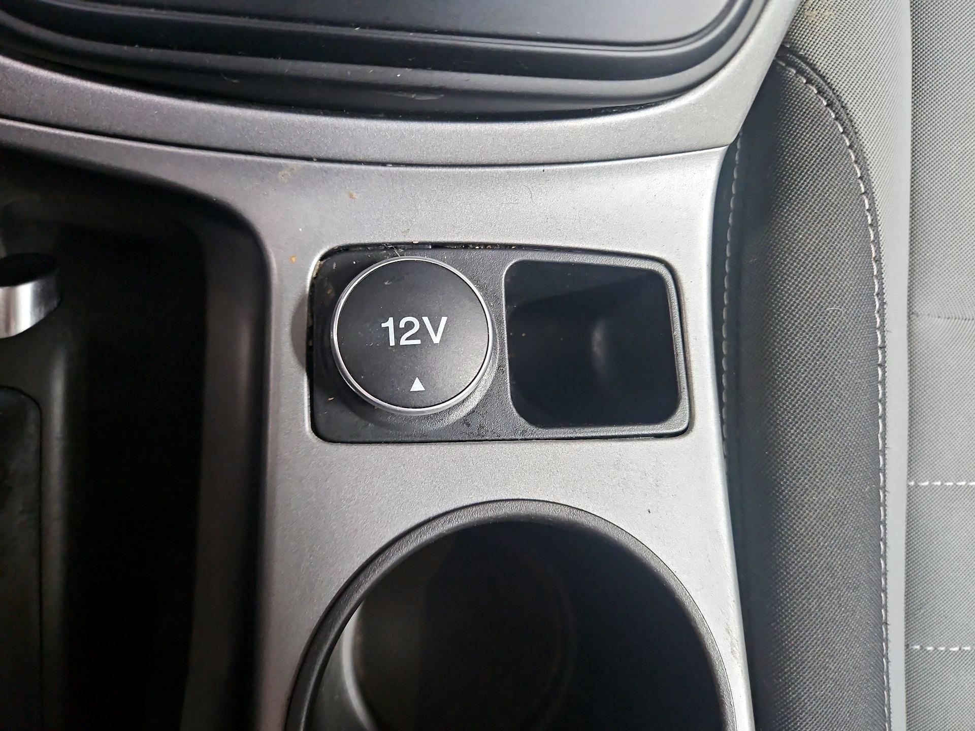 Thumbnail: 2014 Ford Escape - 18