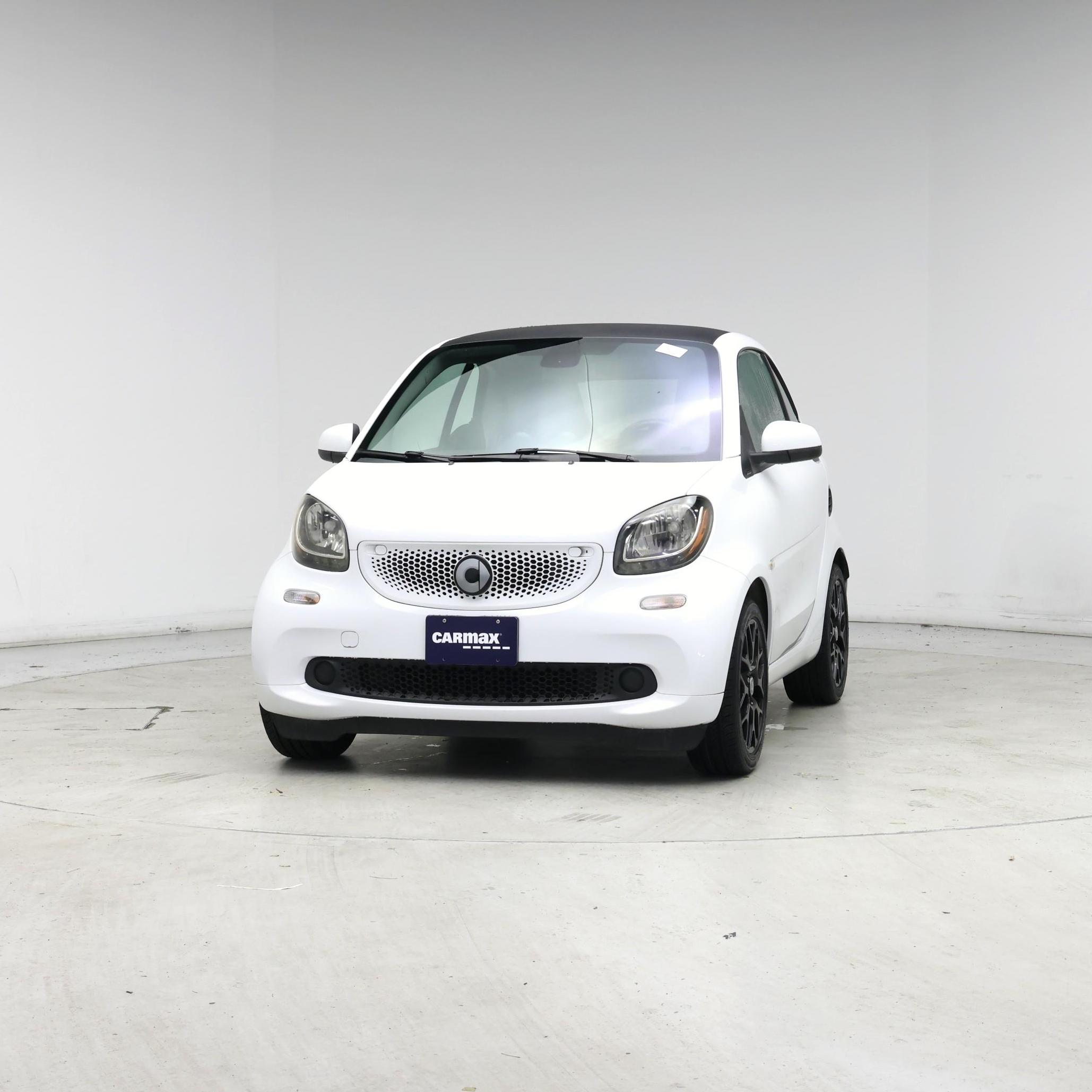 Thumbnail: 2016 smart fortwo - 4