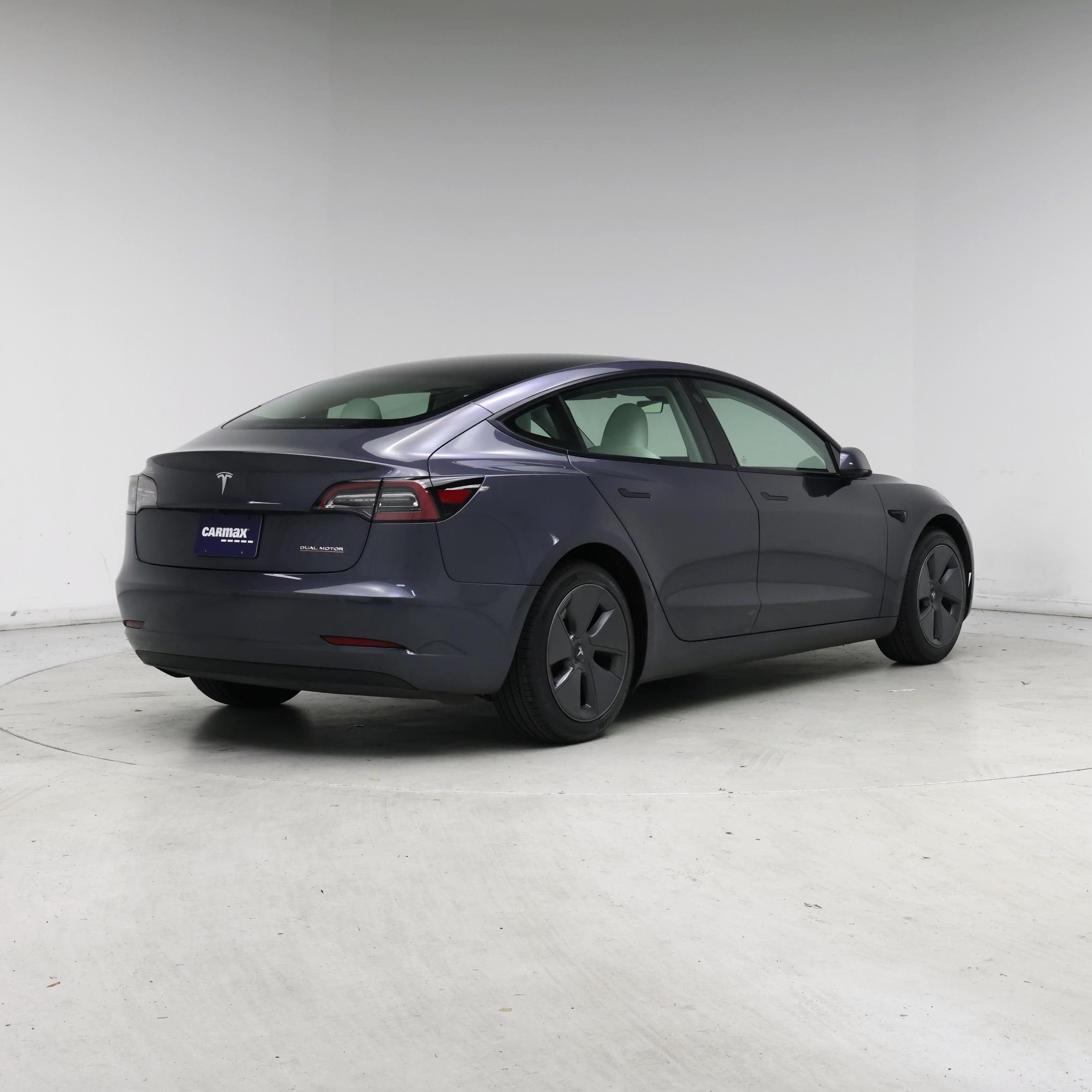 Thumbnail: 2023 Tesla Model 3 - 8