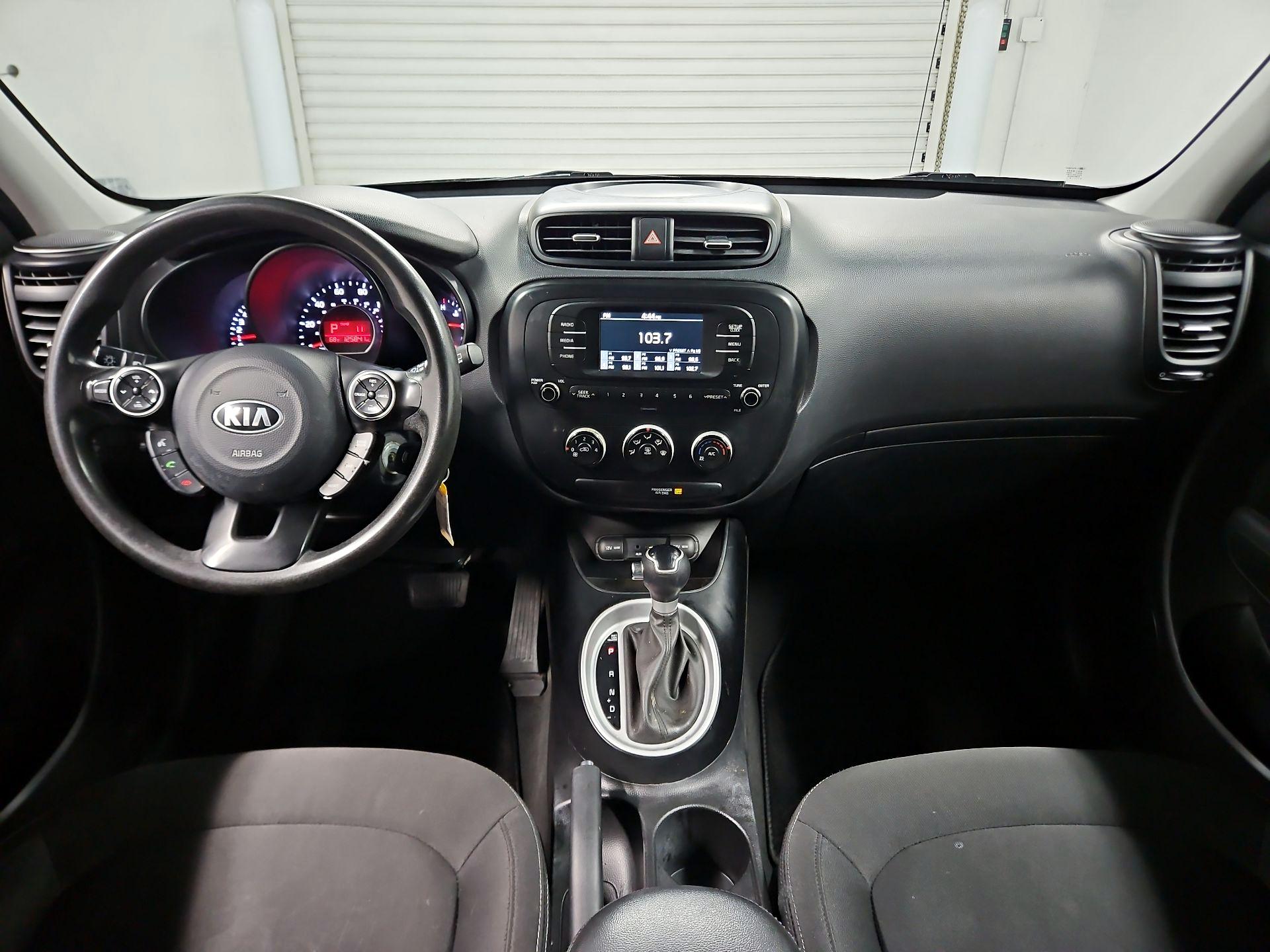 Thumbnail: 2017 Kia Soul - 9