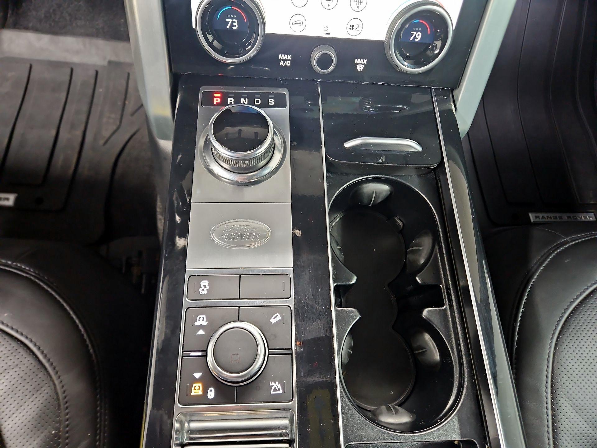 Thumbnail: 2019 Land Rover Range Rover - 18