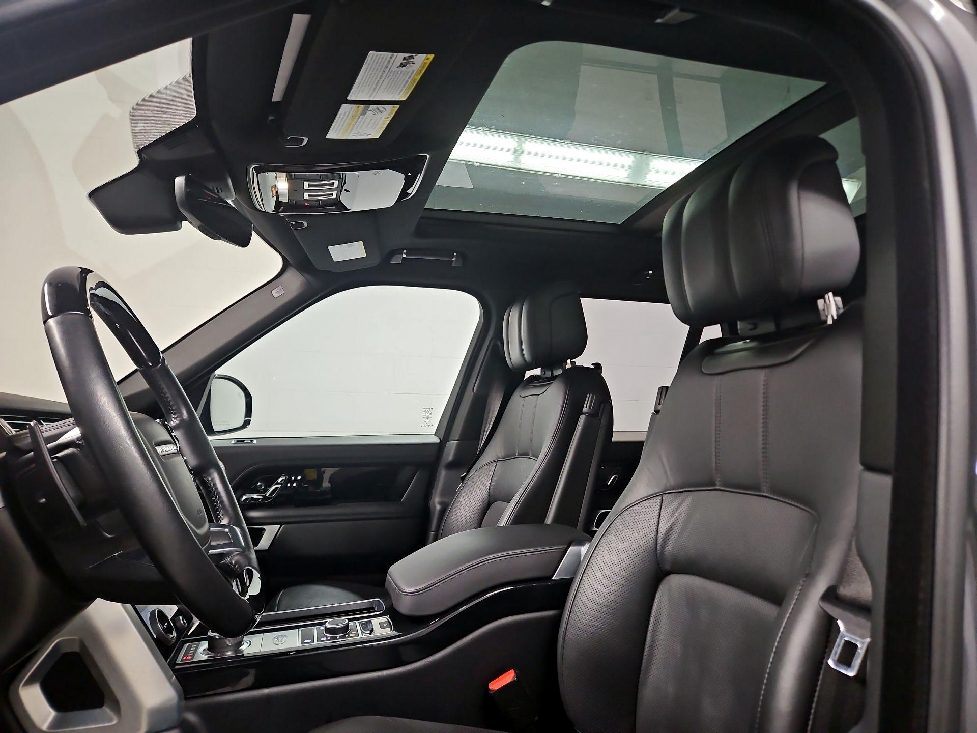 Thumbnail: 2019 Land Rover Range Rover - 20