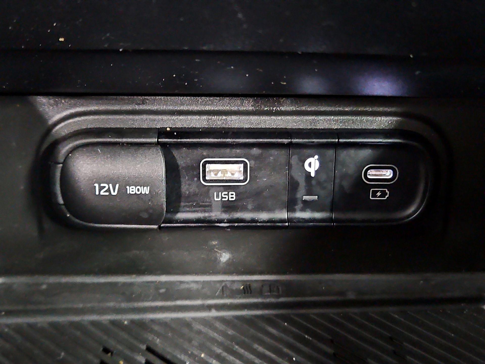 Thumbnail: 2023 Kia Sportage - 19