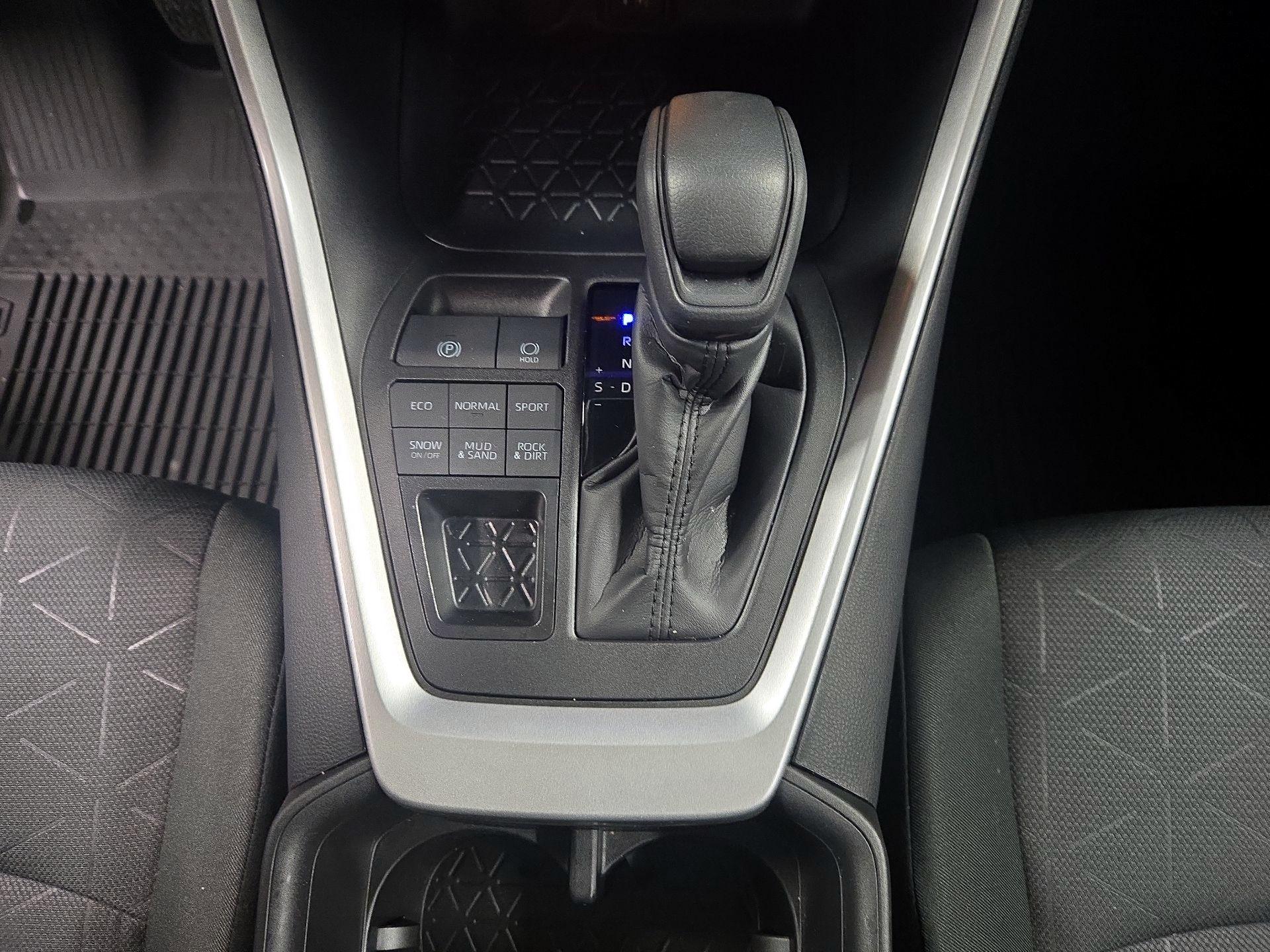 Thumbnail: 2025 Toyota RAV4 - 17