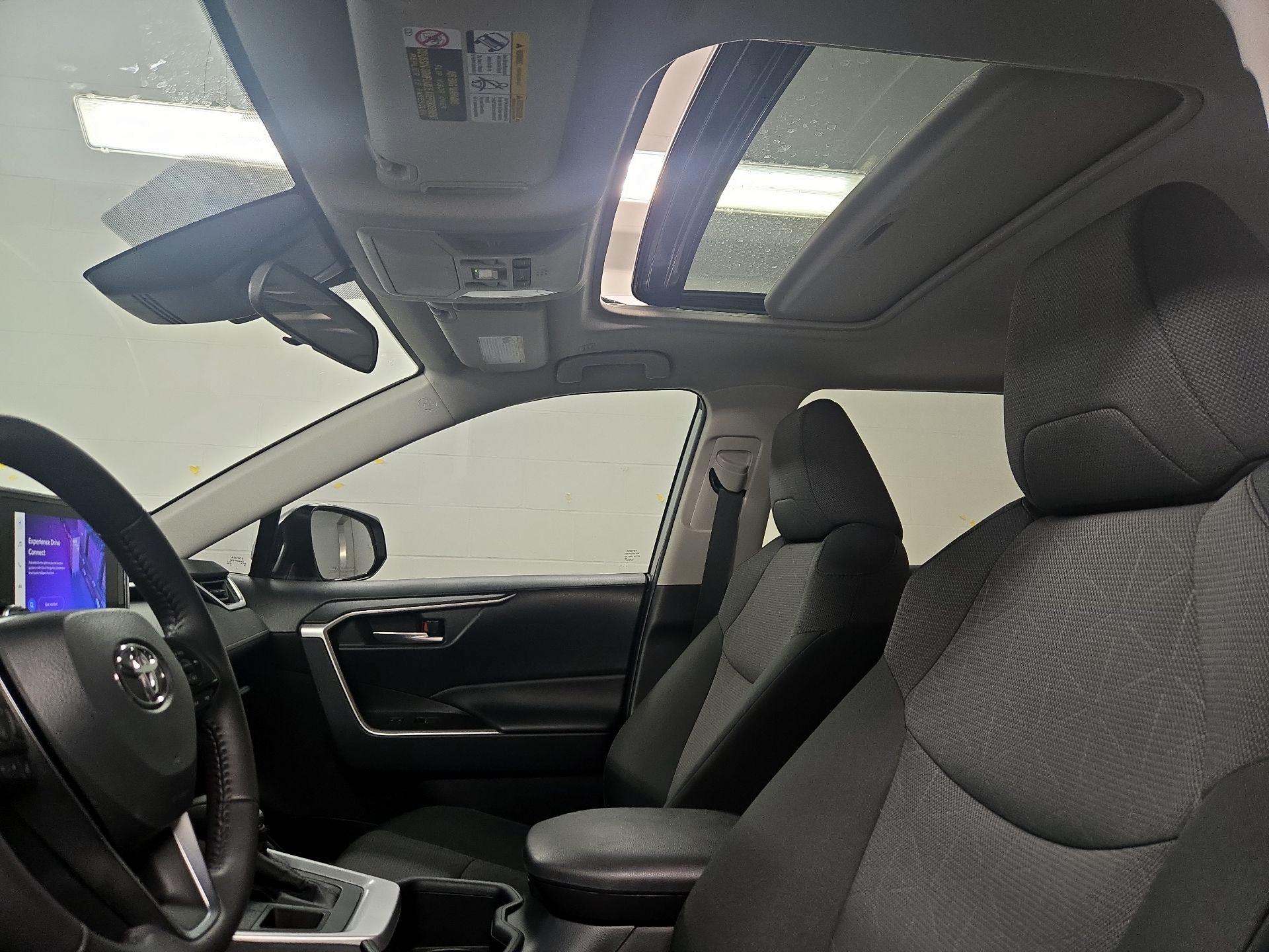 Thumbnail: 2025 Toyota RAV4 - 19