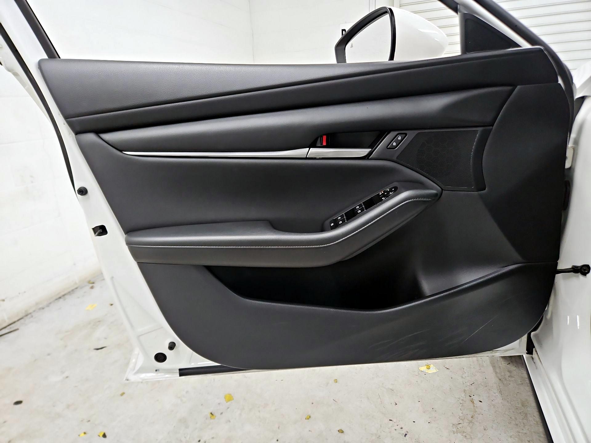 Thumbnail: 2023 Mazda Mazda3 - 12