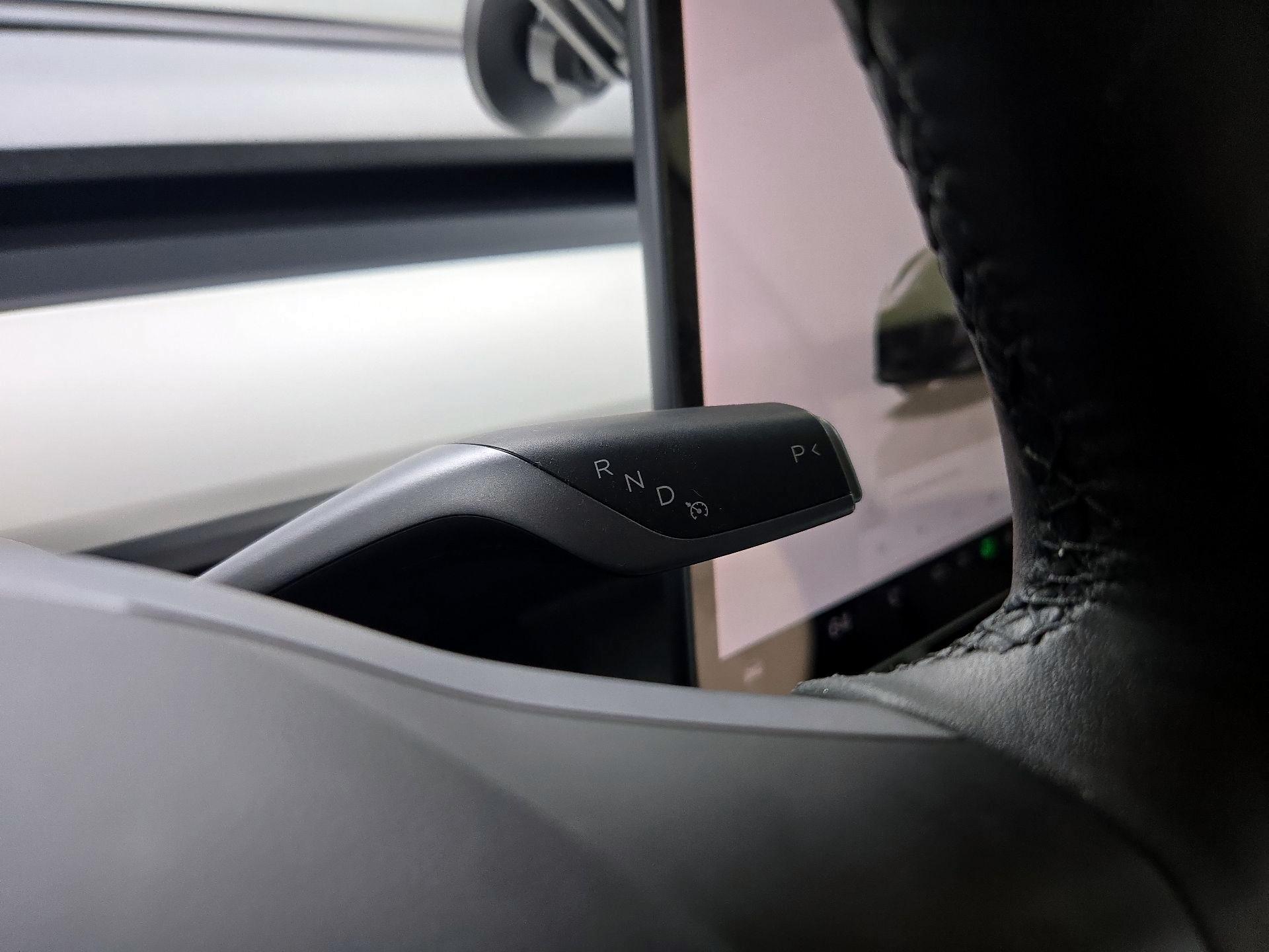 Thumbnail: 2022 Tesla Model Y - 17