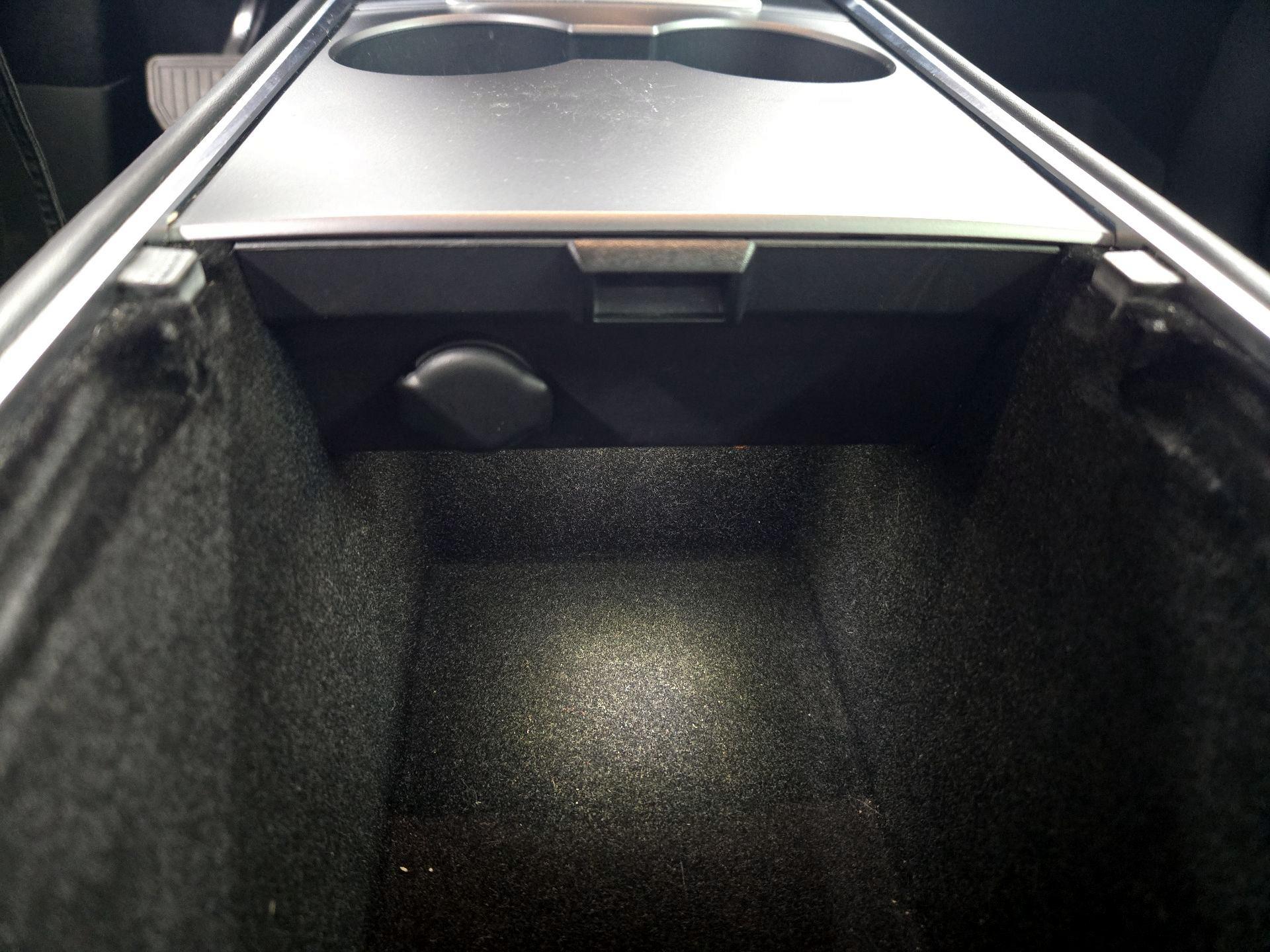 Thumbnail: 2022 Tesla Model Y - 18