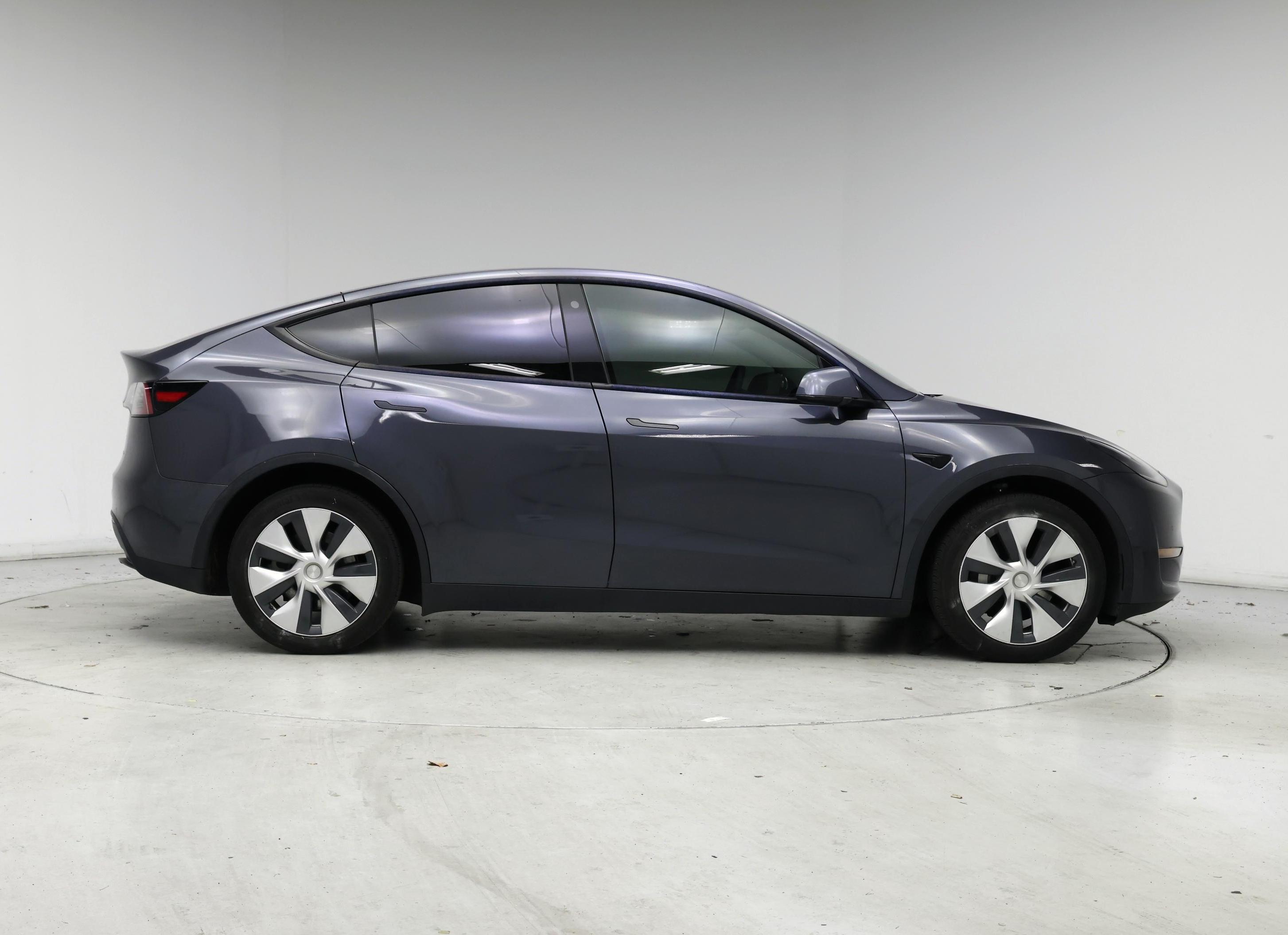 Thumbnail: 2022 Tesla Model Y - 7