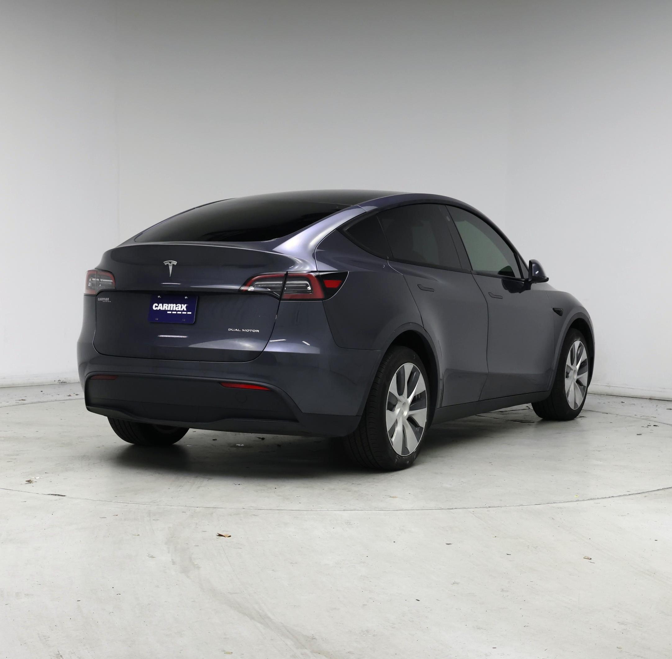 Thumbnail: 2022 Tesla Model Y - 8