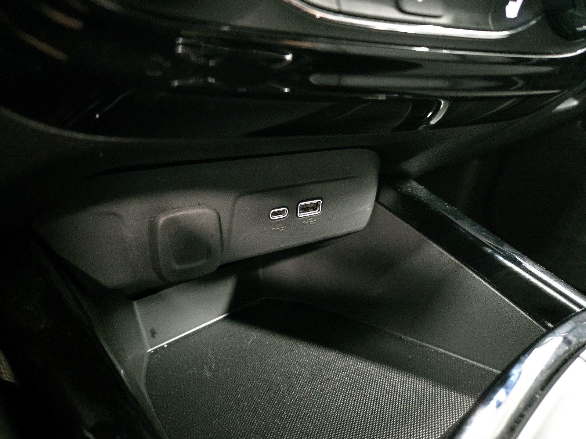 Thumbnail: 2025 Chevrolet Trax - 18