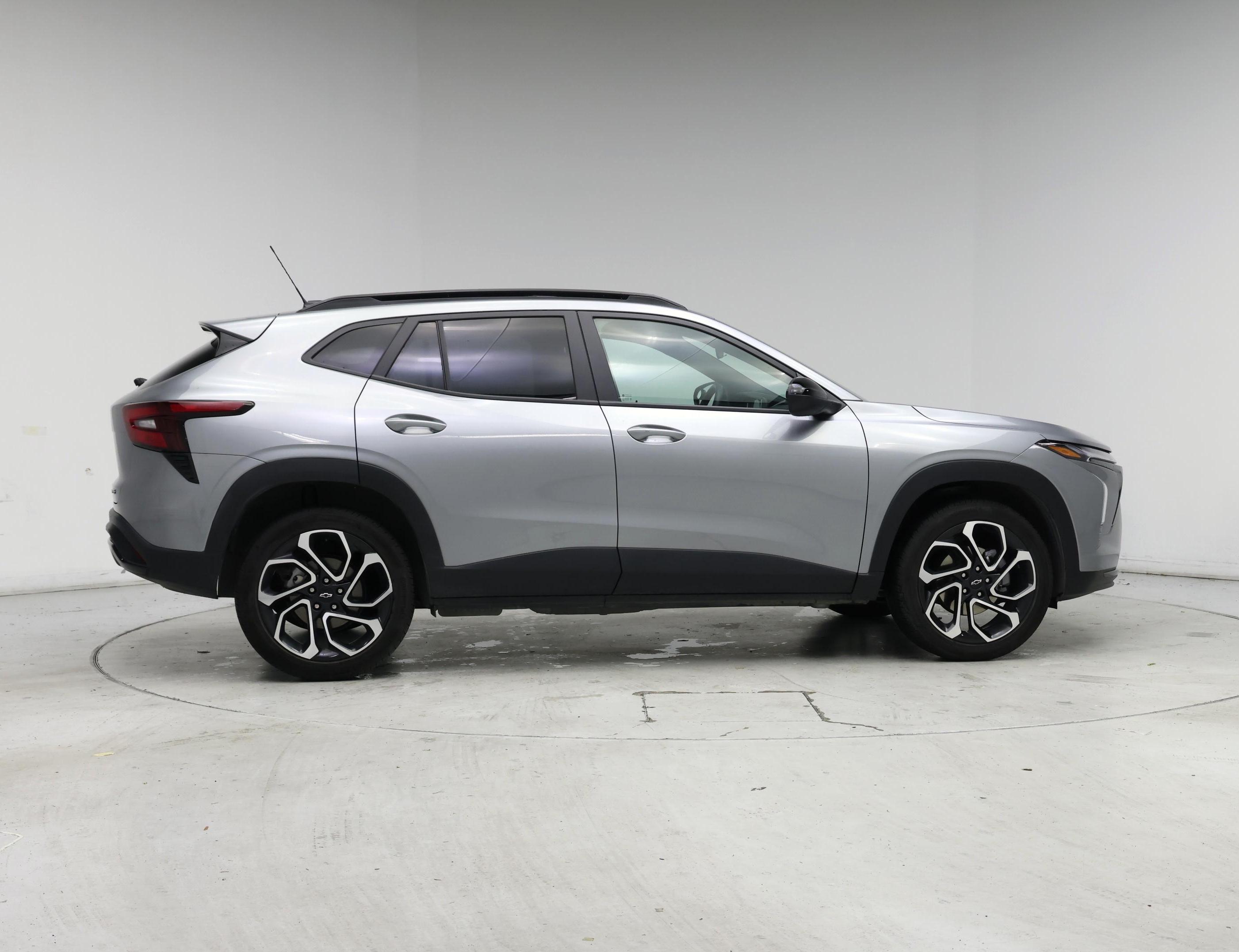 Thumbnail: 2025 Chevrolet Trax - 7