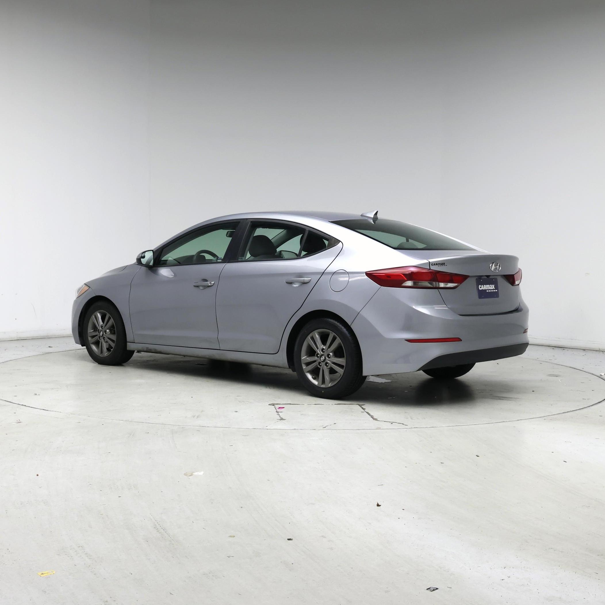 Thumbnail: 2017 Hyundai Elantra - 2