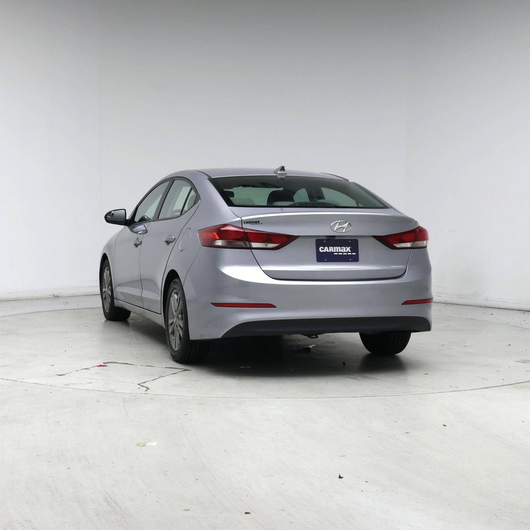 Thumbnail: 2017 Hyundai Elantra - 6