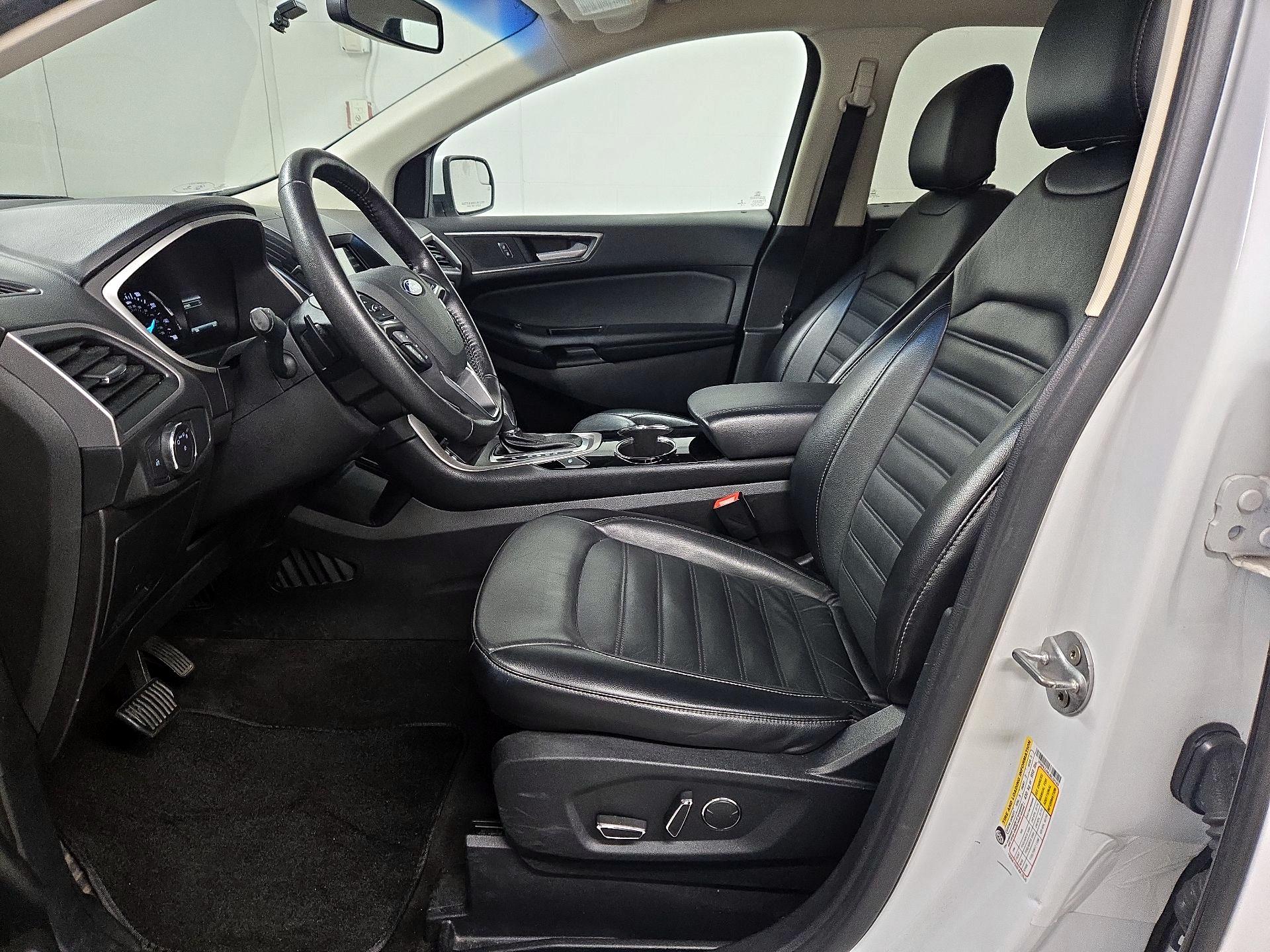 Thumbnail: 2018 Ford Edge - 11